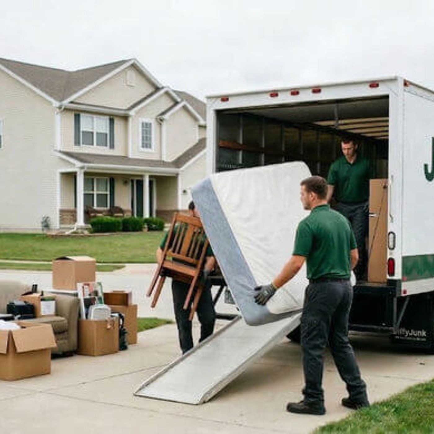 Eviction Cleanout Service Near Me | Jiffy Junk episode artwork