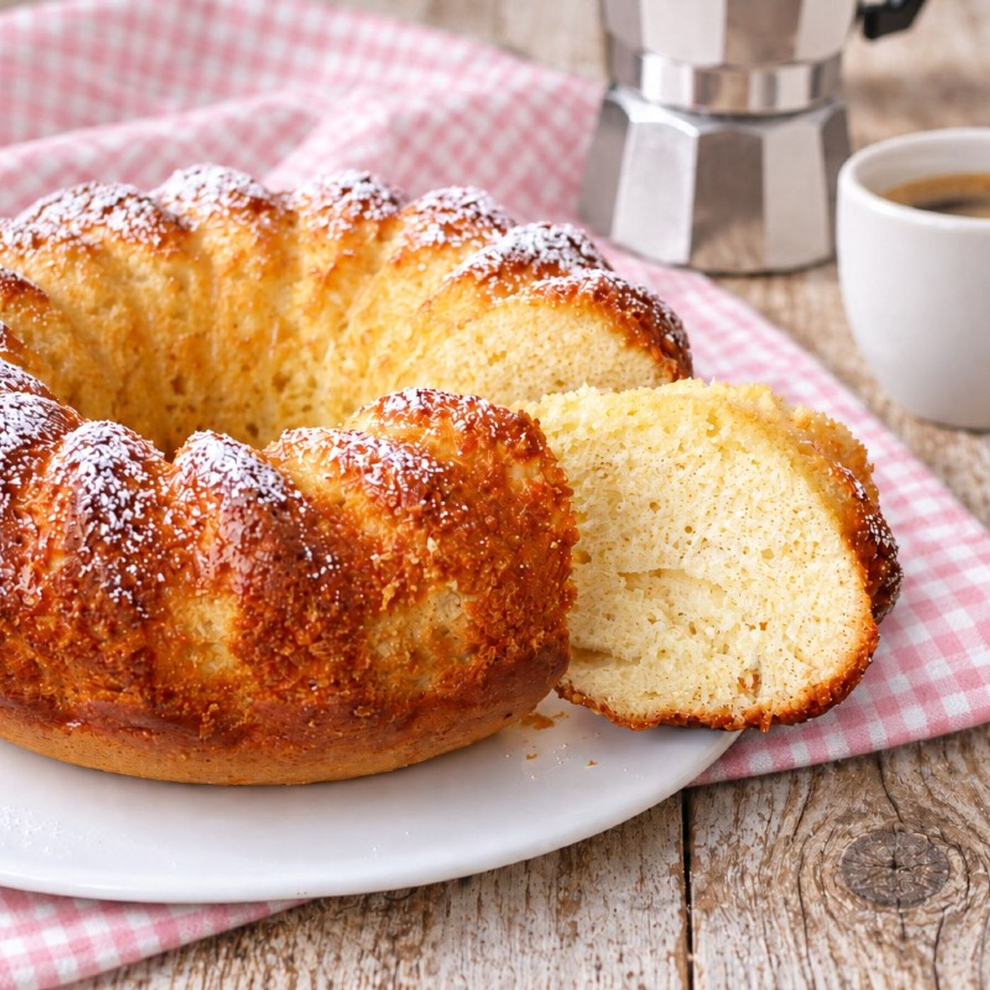Ciambella allo Yogurt Sofficissima: La Ricetta Facile episode artwork