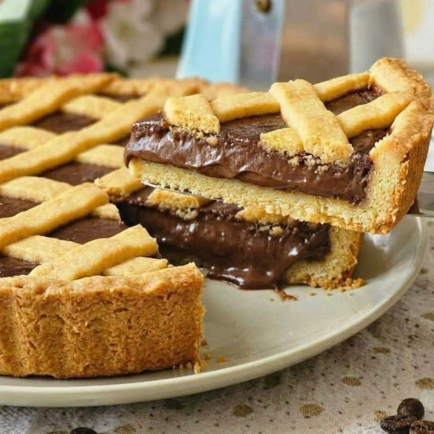 Crostata con crema al cioccolato e caffè: dolce ricetta golosa ripieno cremoso