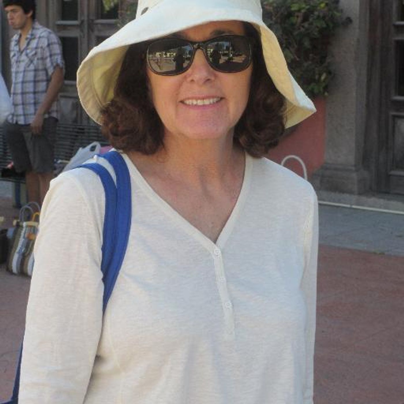 Author Karen Karlitz of Beacon Publishing talks about her latest book The Stoner Ghosts of Santa Monica! episode artwork
