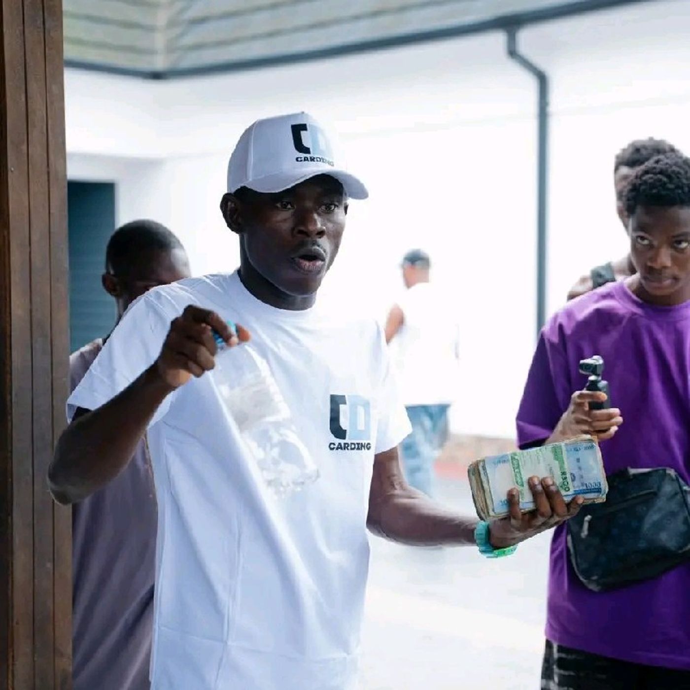 DonJazzy, settle this with Crayon