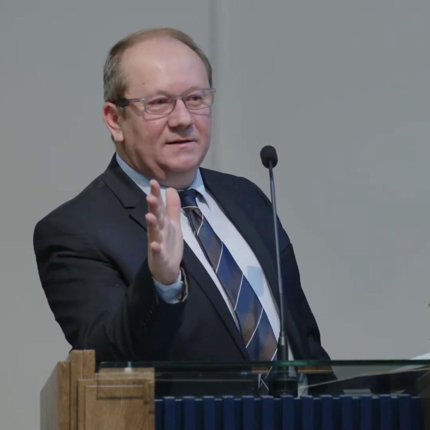 Adi Țunea