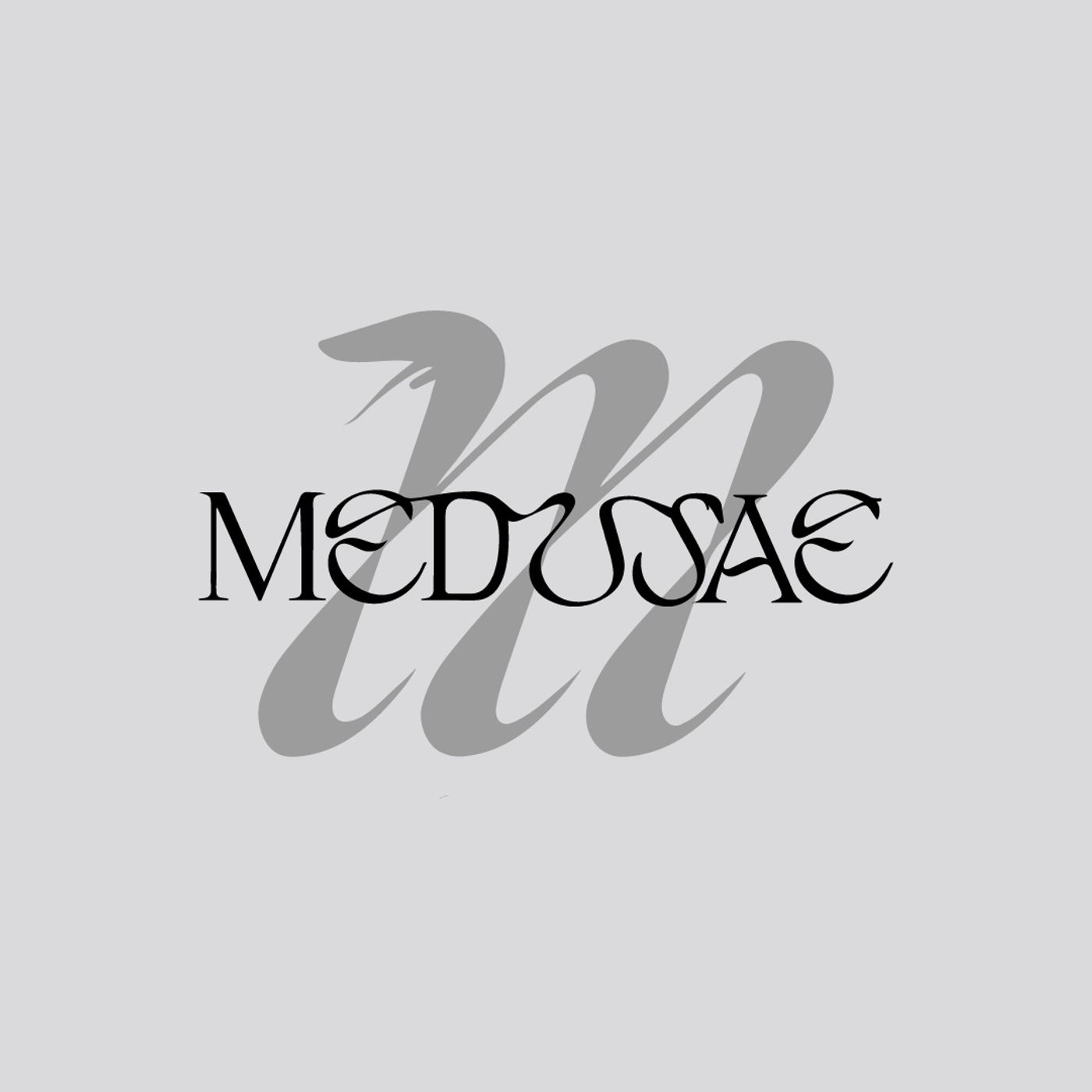 Medusae - oltre le mura di pietra