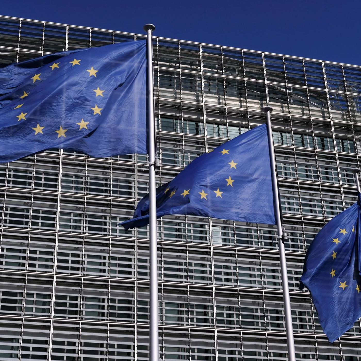 La banca europea pide a Bruselas simplificar la regulación: hasta 2 billones de euros más en crédito y 2 millones de empleos episode artwork