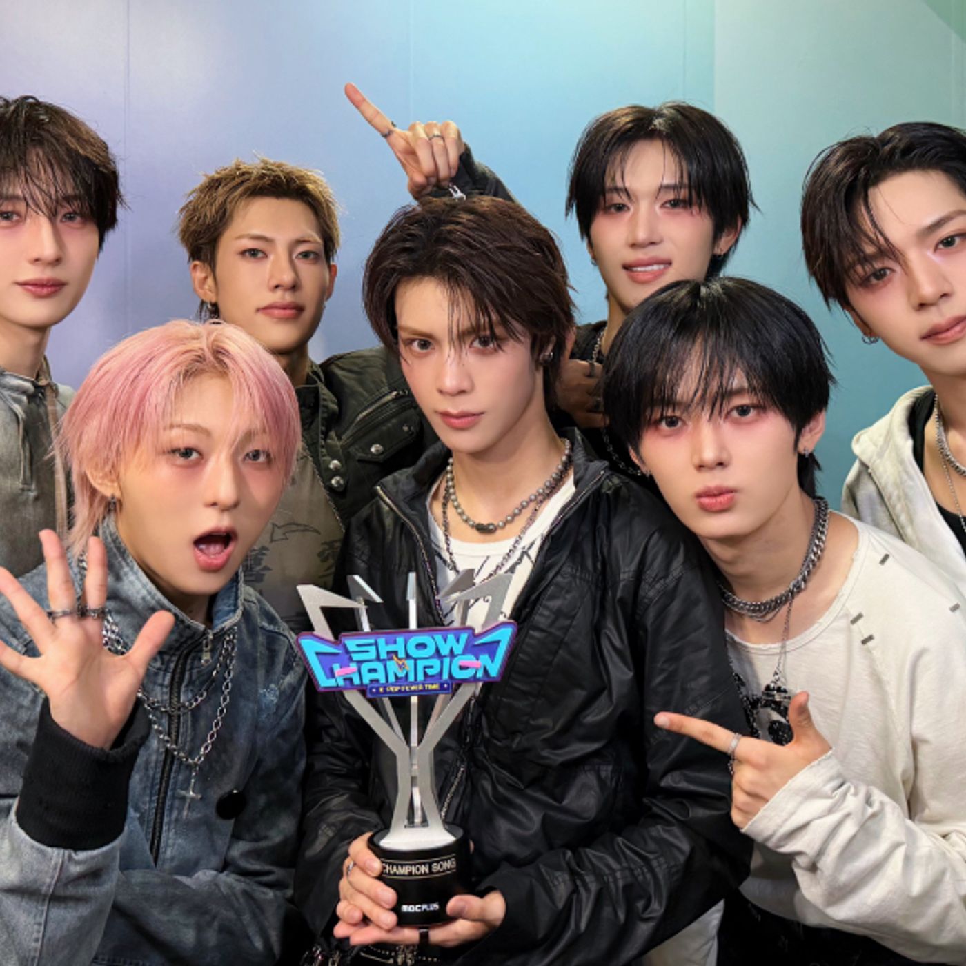 Watch: NouerA Takes Tearful 1st-Ever Win On “Show Champion” With “.exe”; Performances By KARD, POW, And More | Soompi