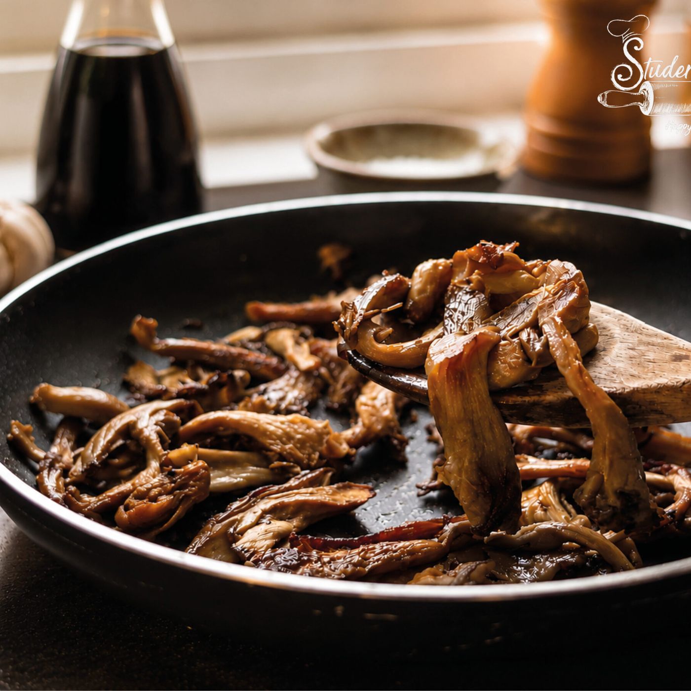 FUNGHI PLEUROTUS SALTATATI IN PADELLA Dorati E Saporiti episode artwork