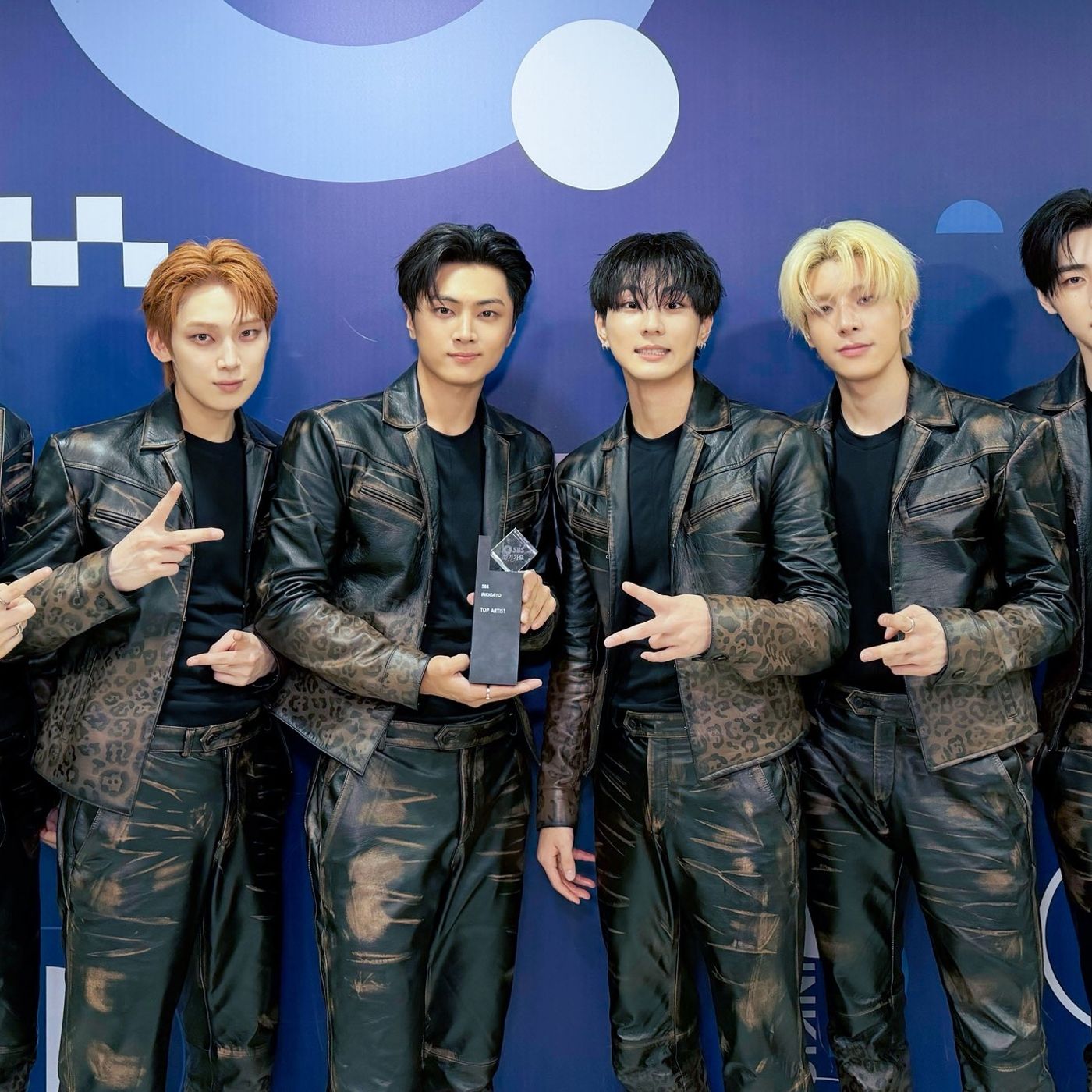 Watch: ENHYPEN Achieves Music Show Grand Slam With 5th Win For “Bloody Paradise” On “Inkigayo”; Performances By NCT 127, NEXZ, And More | So episode artwork