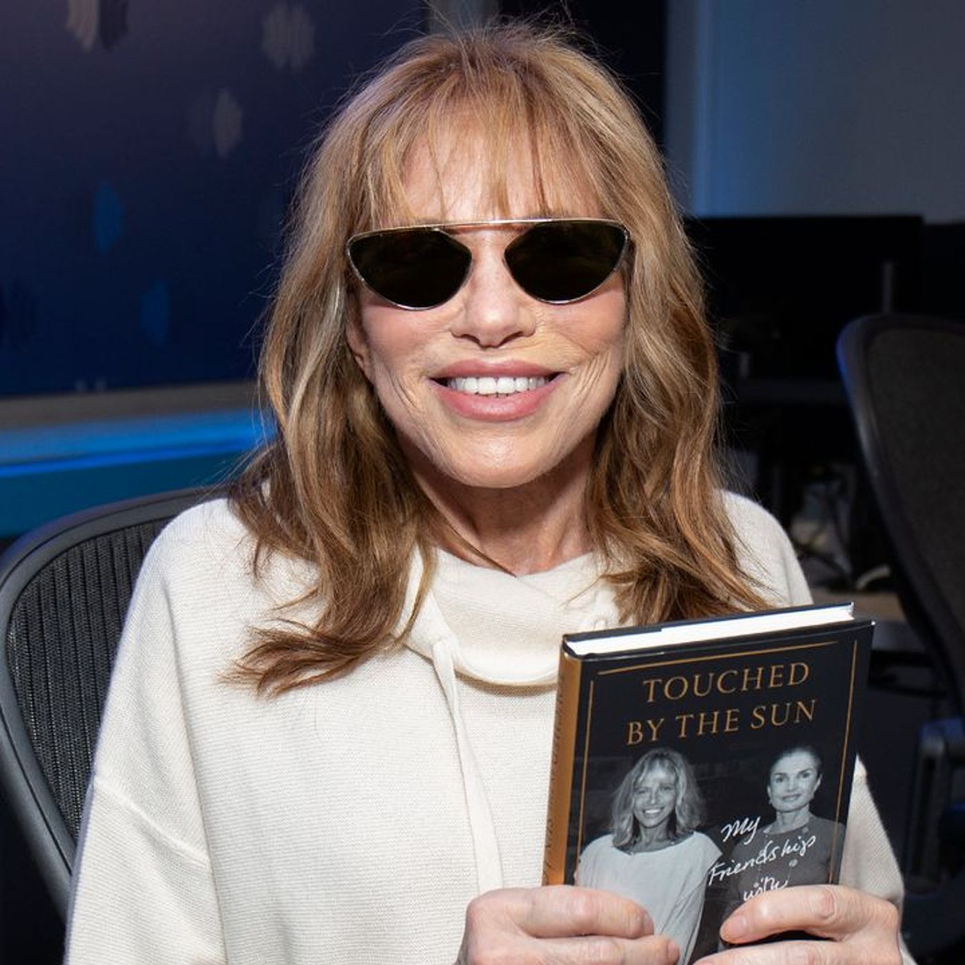 Carly Simon Readies First Album of Original Songs Since 2008 episode artwork