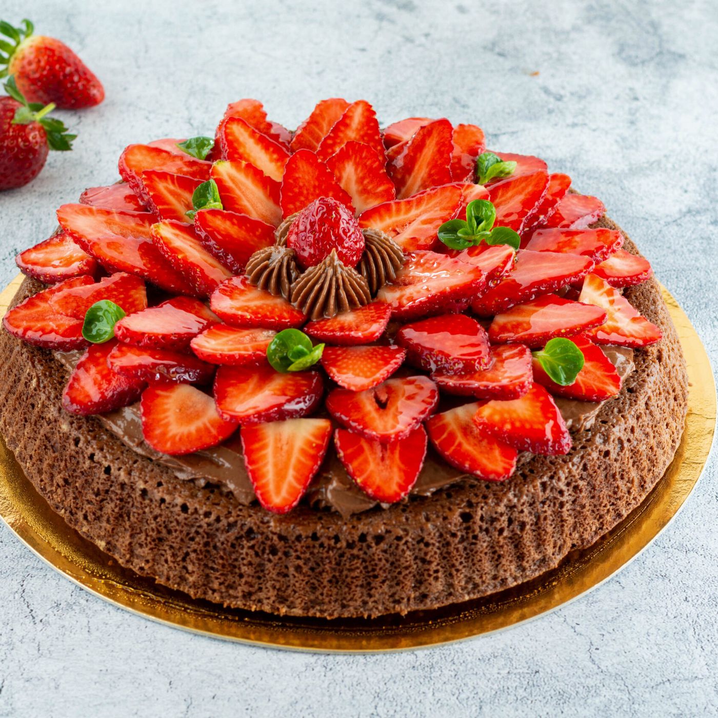 Crostata morbida al cacao senza glutine con crema al cioccolato e fragole: il dolce che conquista al primo assaggio episode artwork