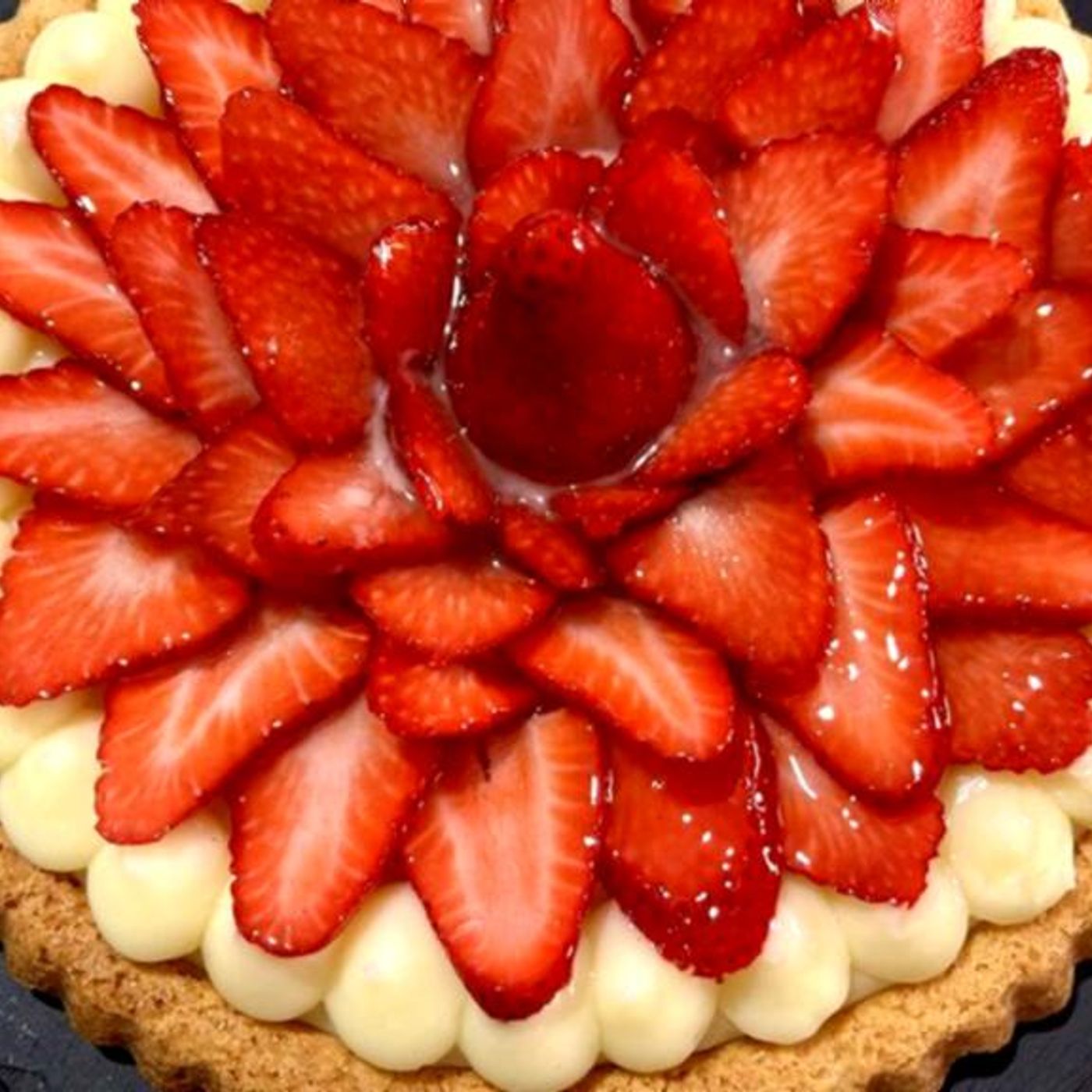 Crostata fragole e crema: la ricetta perfetta episode artwork