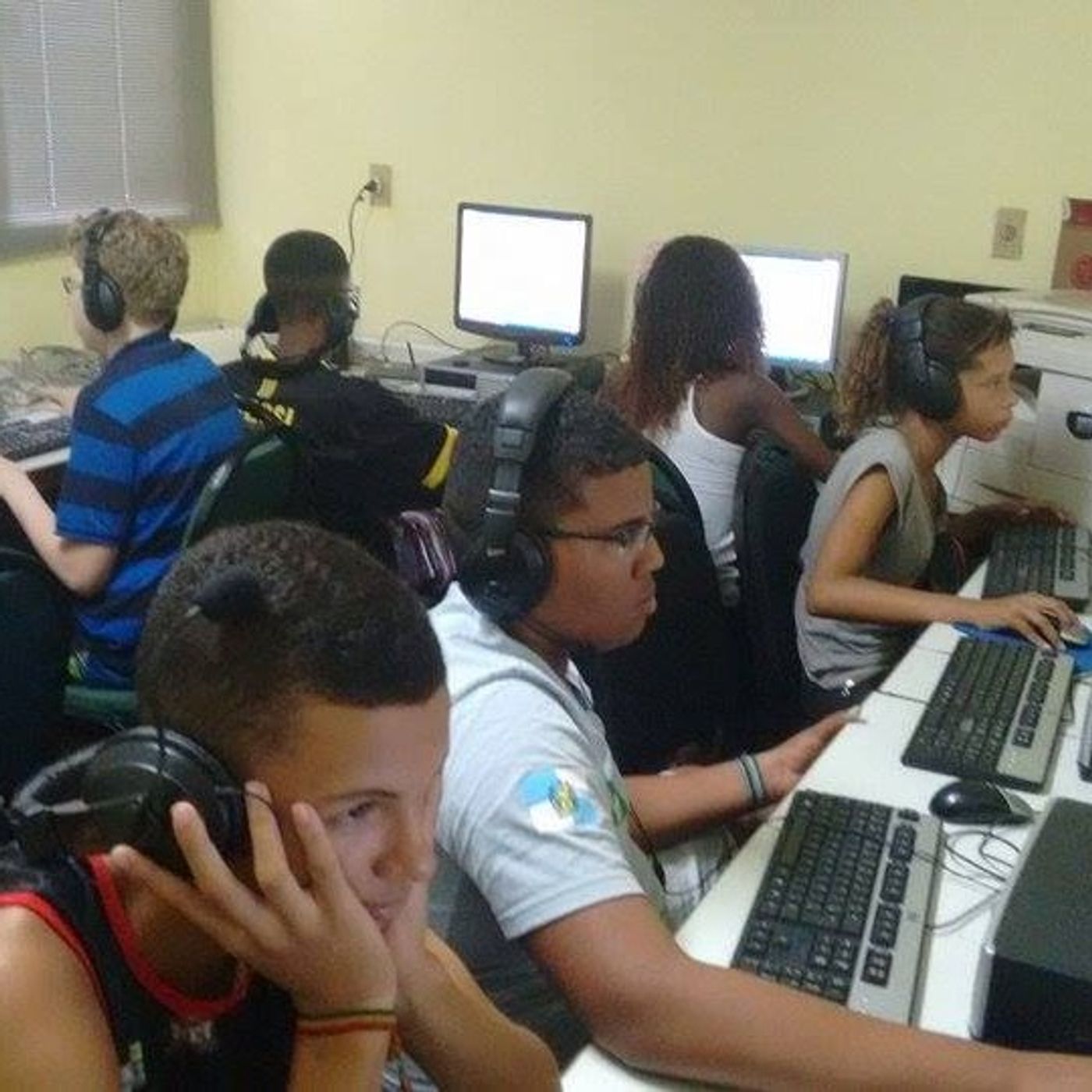 Portal Comunitário\'s tracks