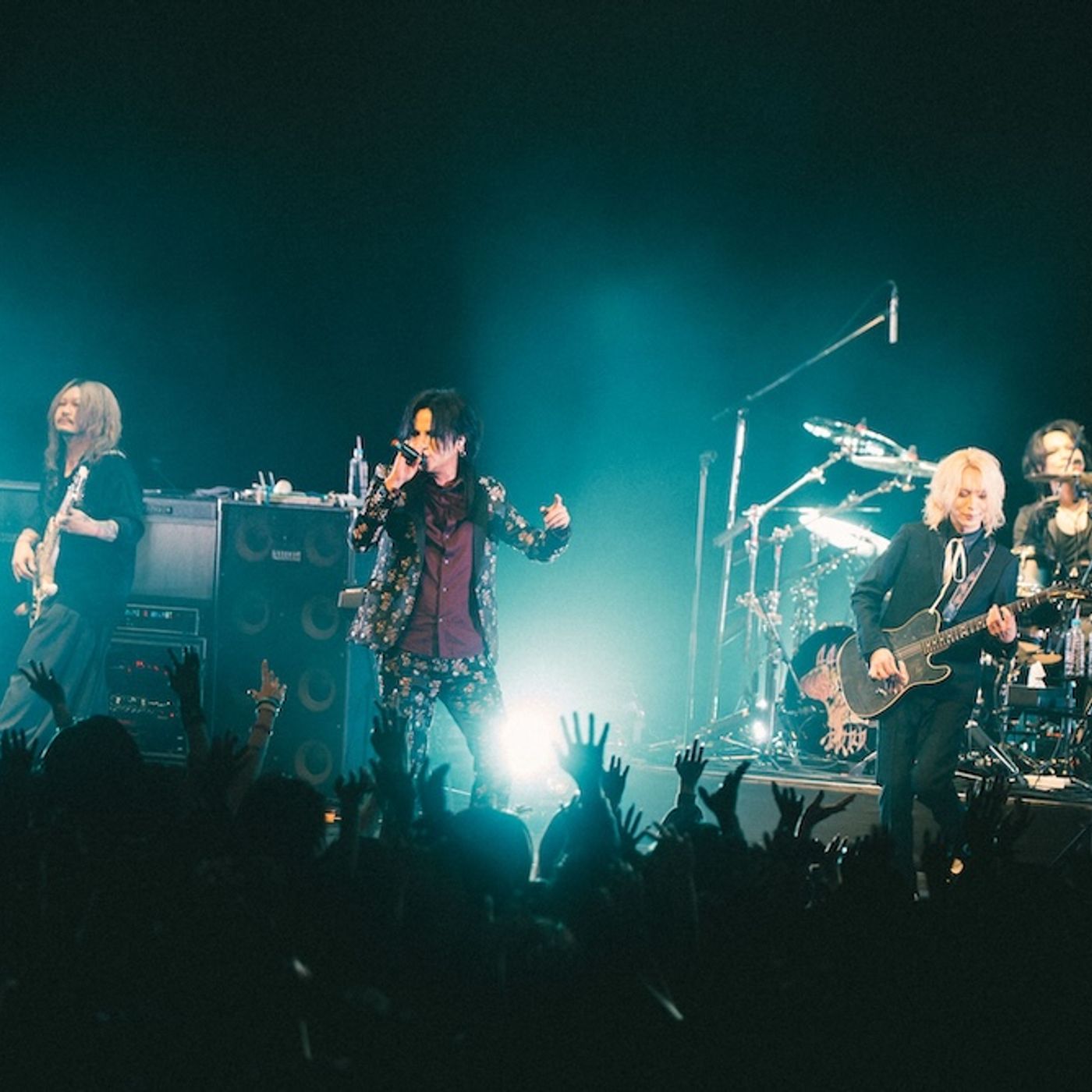 【ライヴレポート】DEZERT、過去作品を再構築するコンセプトツアー＜study＞開幕。「いっぱい音楽作って、いっぱい苦しんで、いっぱい良い思いして、いっぱいライヴやりましょう！」 episode artwork