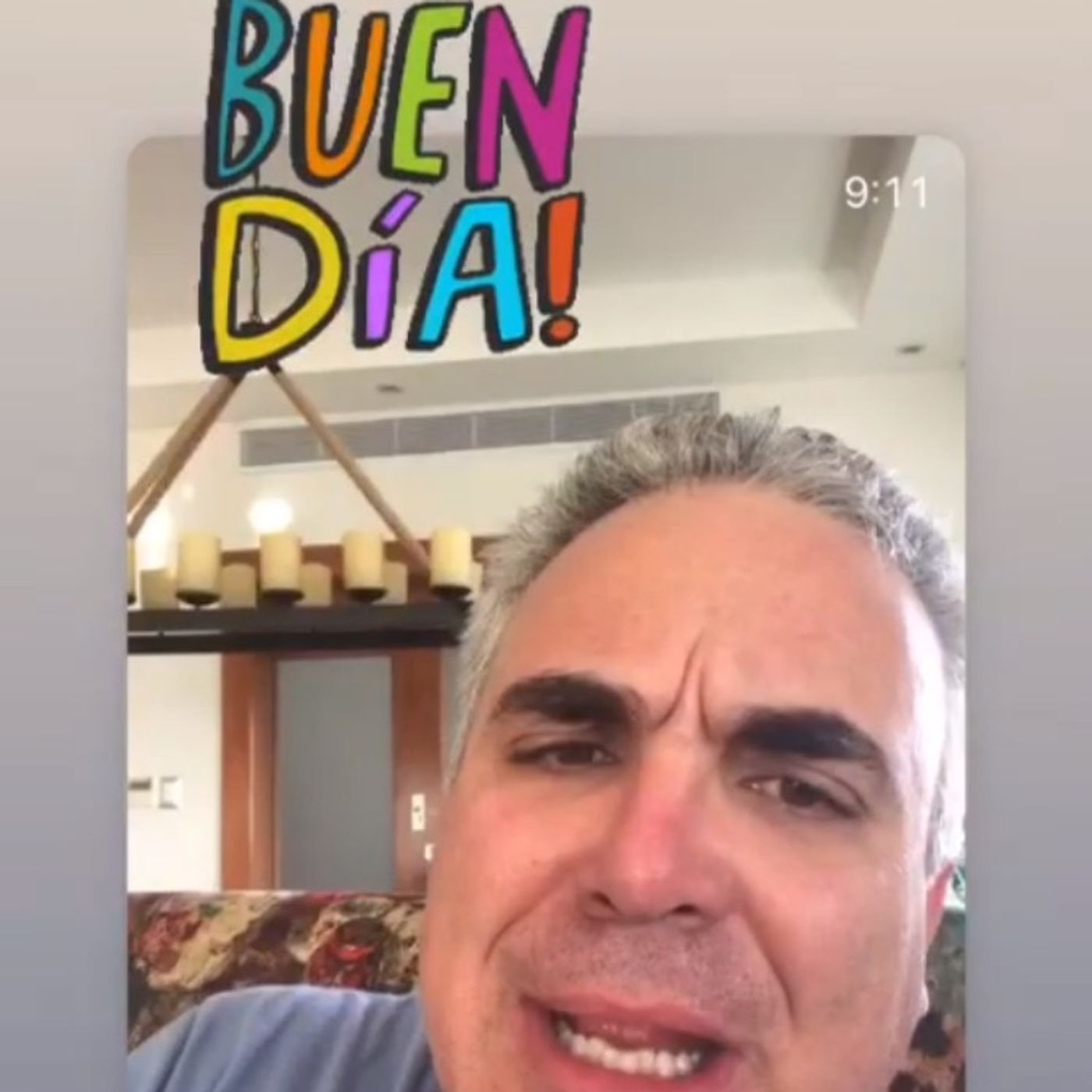 Lavándose... las noticias.