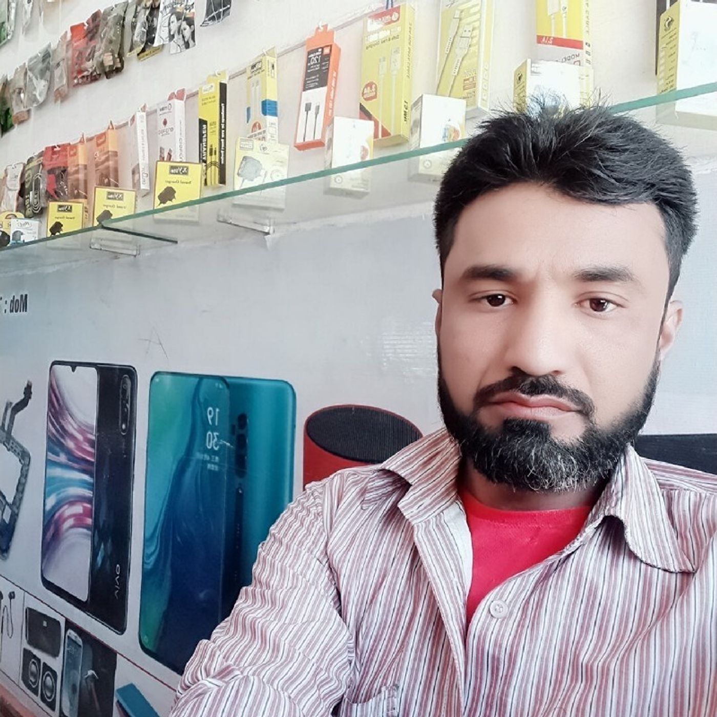 Radio Awaz Kandla FM\'s show