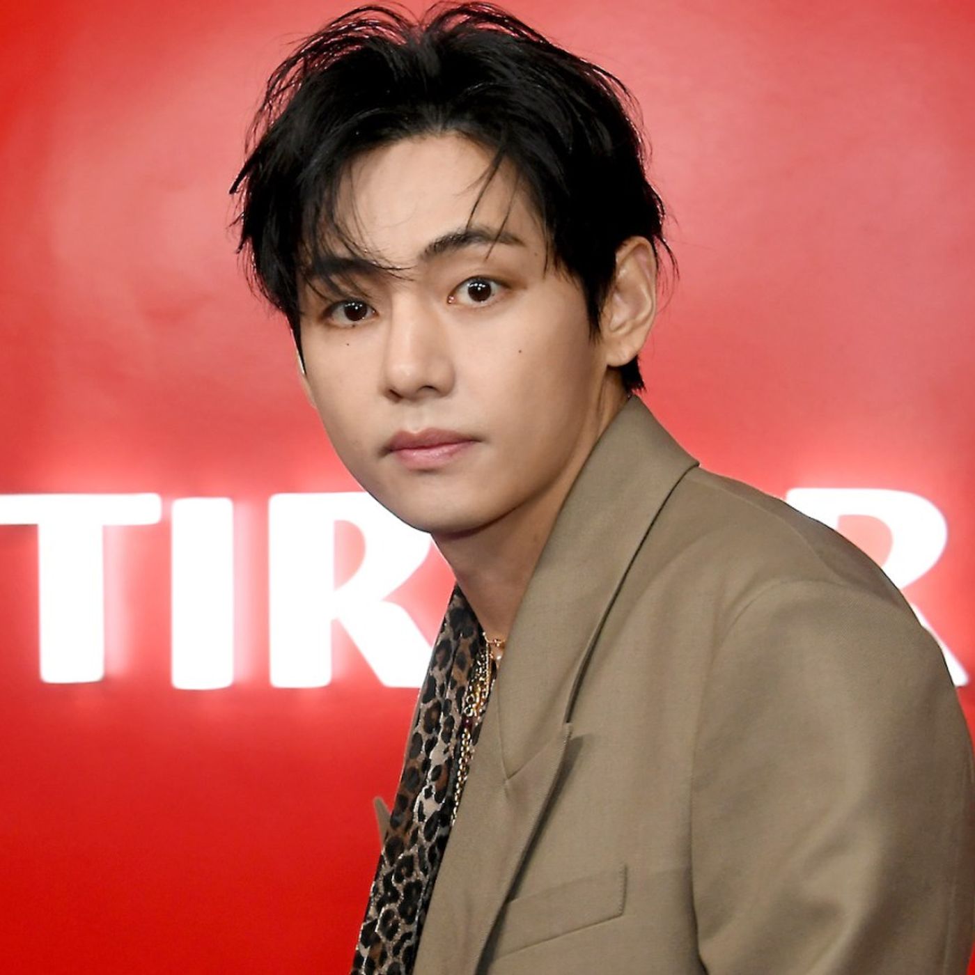 BTS Member V Reveals Hearing-Loss Issues Amid World Tour episode artwork