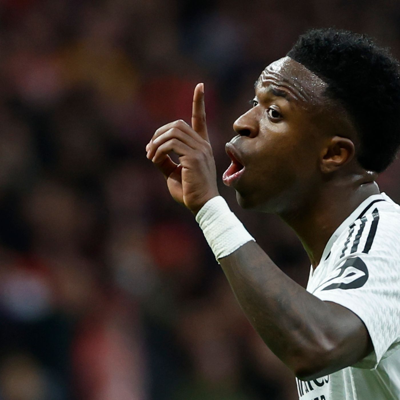 Fútbol es Radio: Las críticas al documental de Vinicius en Netflix episode artwork