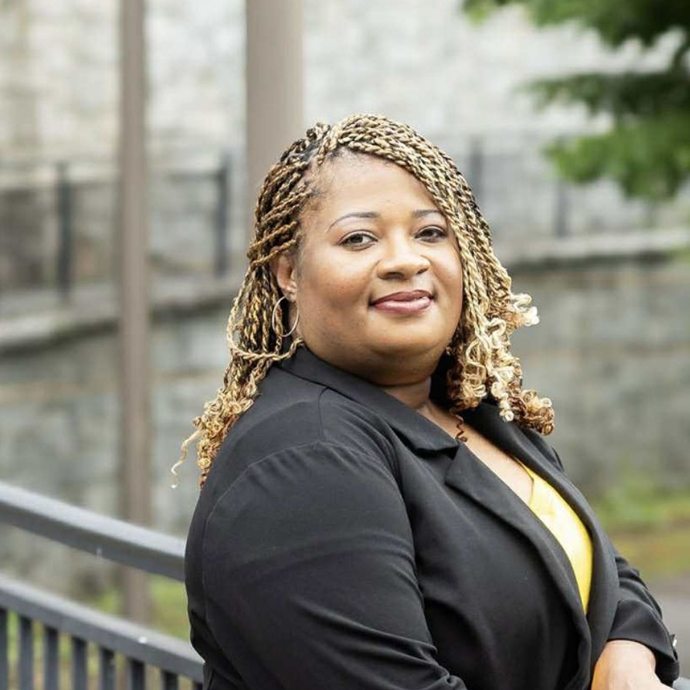 Author/Speaker/Media Host Kate Thurman discusses building her platform, inspiring others ~ #nationalreadingmonth #womenempowerment episode artwork