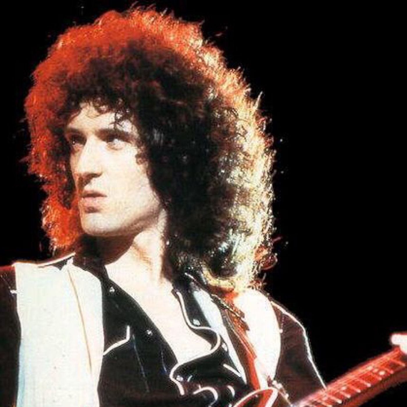 Cumpleaños Brian May episode artwork