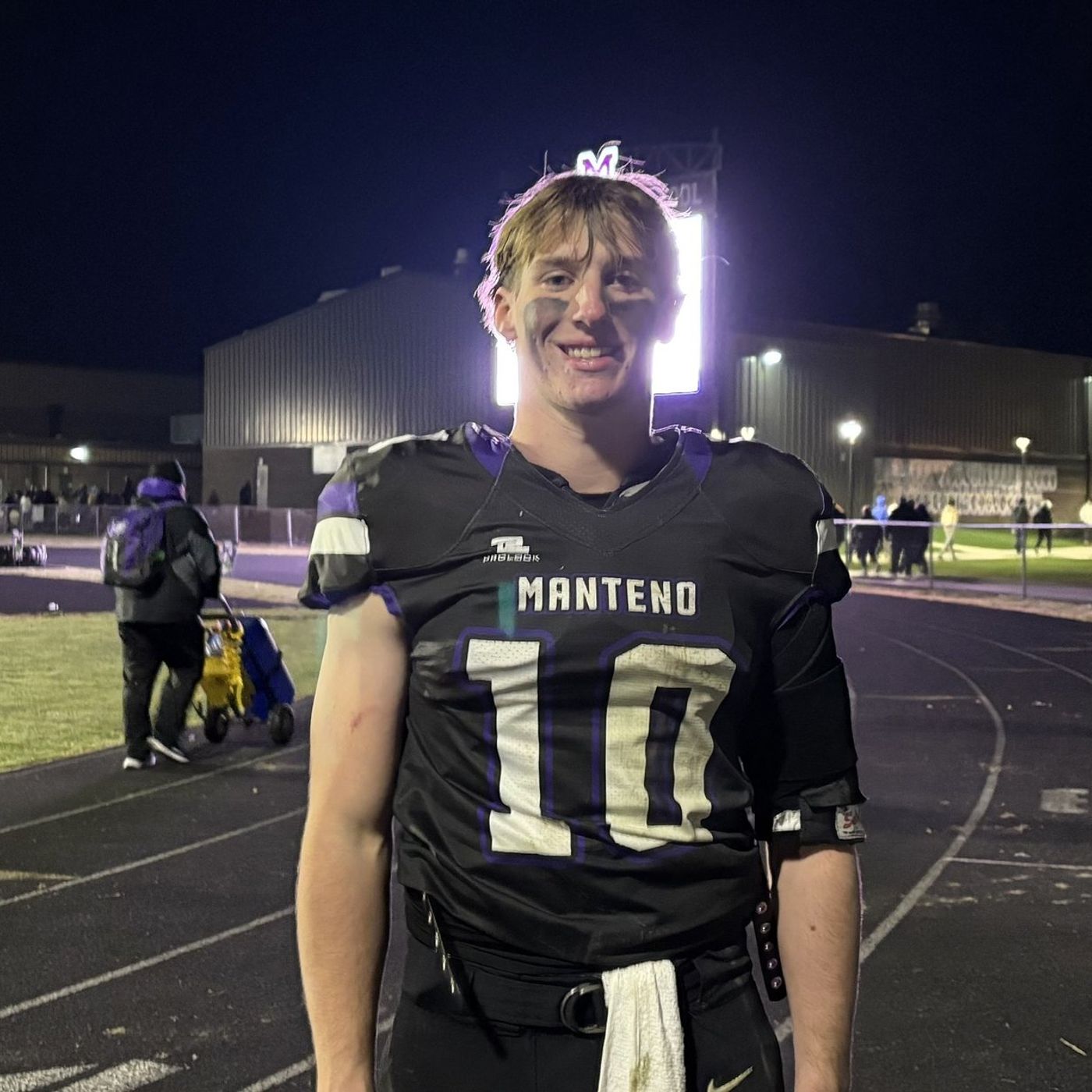 Manteno builds momentum with 33-6 win over Streator ahead of playoffs