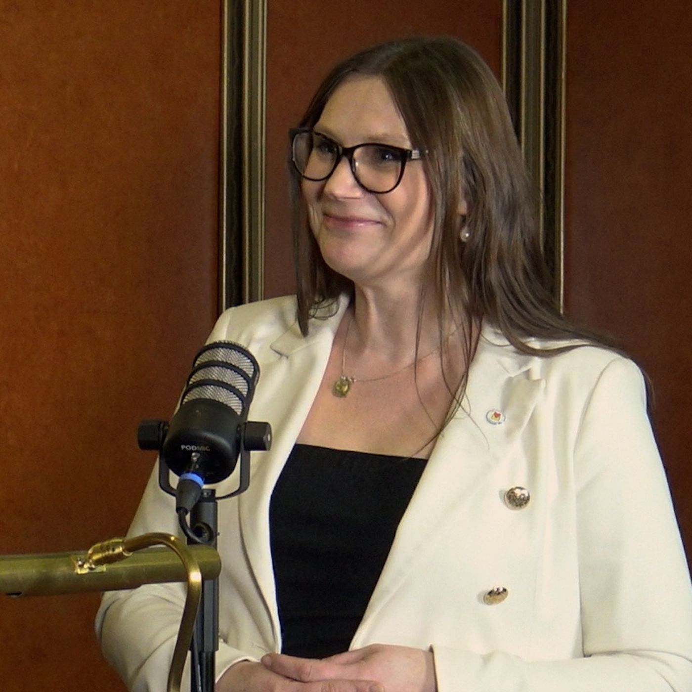 Forstander Pernille Strøbæk, modtager af et sponsorat fra Rebekkafonden Forstander Pernille Strøbæk, modtager af et sponsorat fra Rebekkafonden