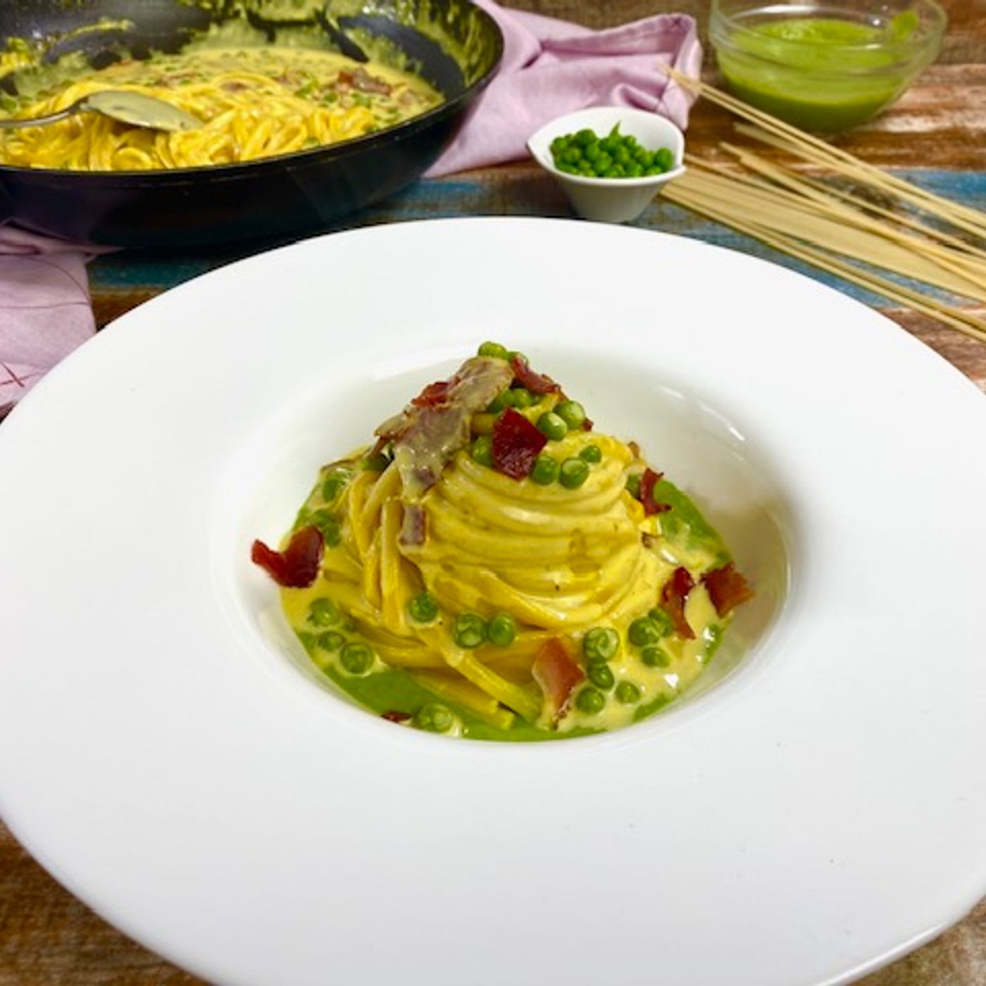Pasta speck zafferano e piselli episode artwork