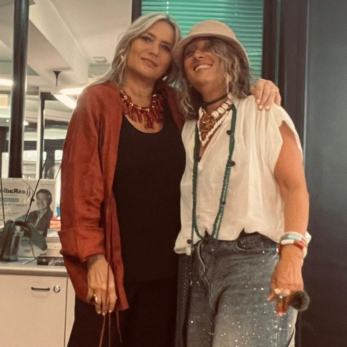 Tertulia de corazón con  Rosa Portela, Maria Menéndez "Tarabela" y la Dra. Encina Sánchez Lagarejo episode artwork