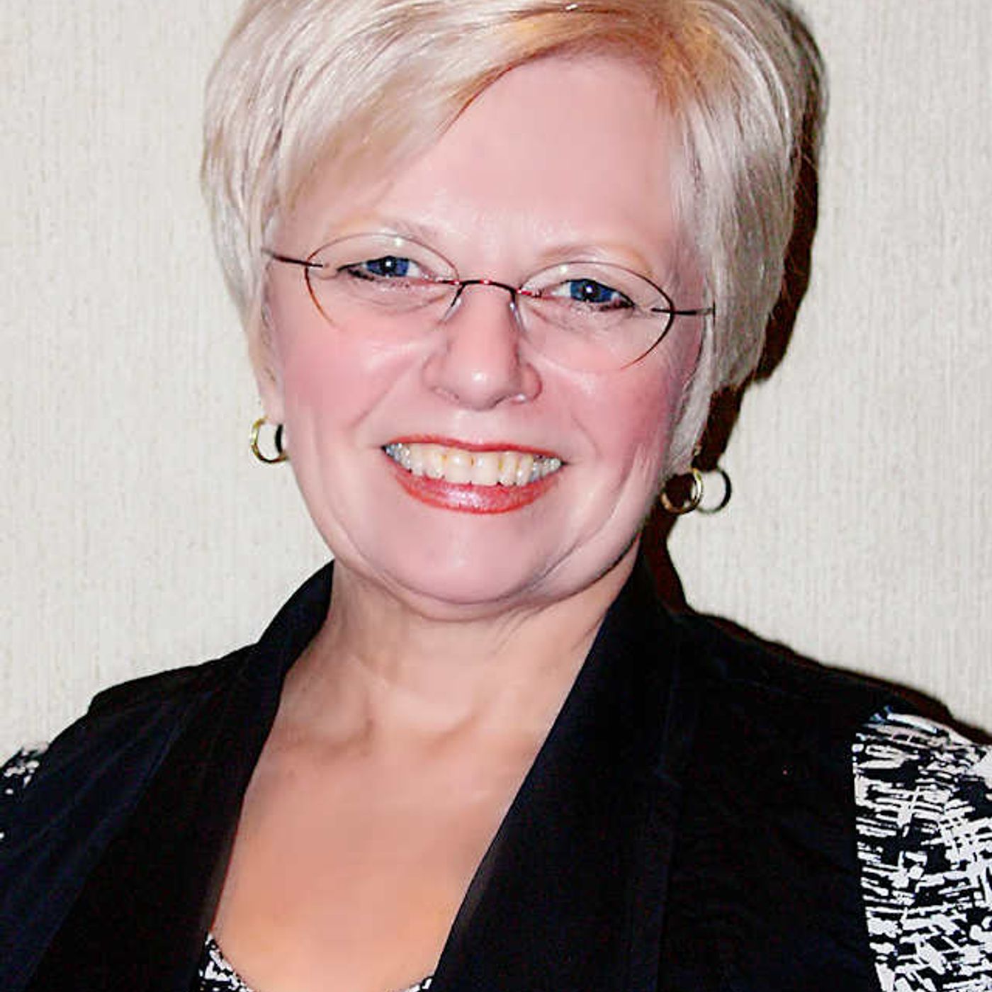 UnX News Podcast with Margie Kay