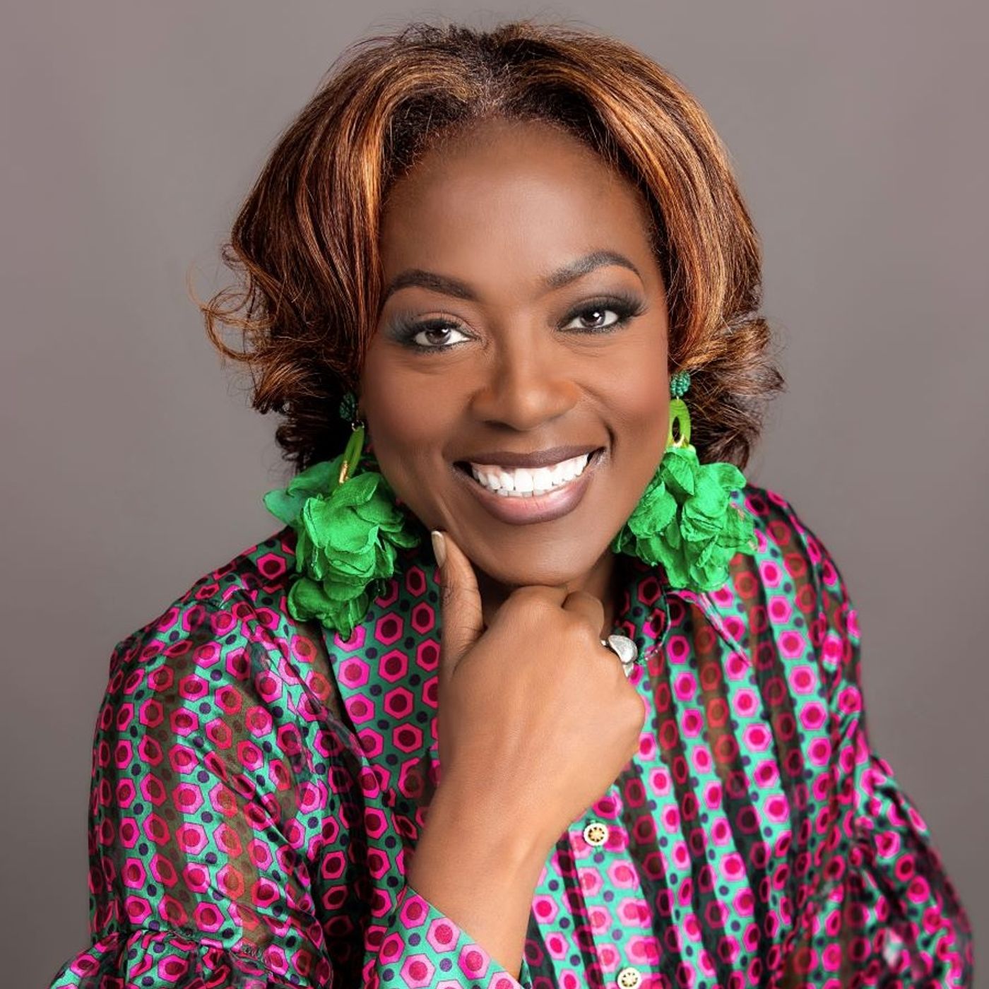 Dr. Kim McNair discusses KMP - Knowledge, Money, and Power on Conversations LIVE ~ #womenempowerment episode artwork