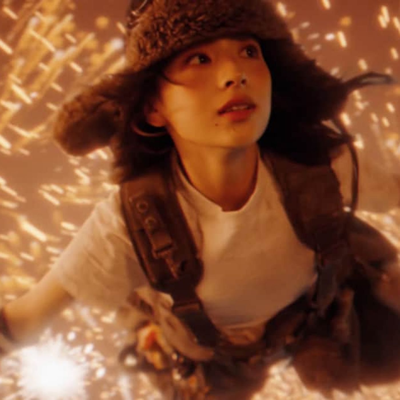 Vaundy「イデアが溢れて眠れない」MVに出口夏希が出演、ドラマ「サバ缶、宇宙へ行く」主題歌（動画あり / コメントあり） - 音楽ナタリー episode artwork