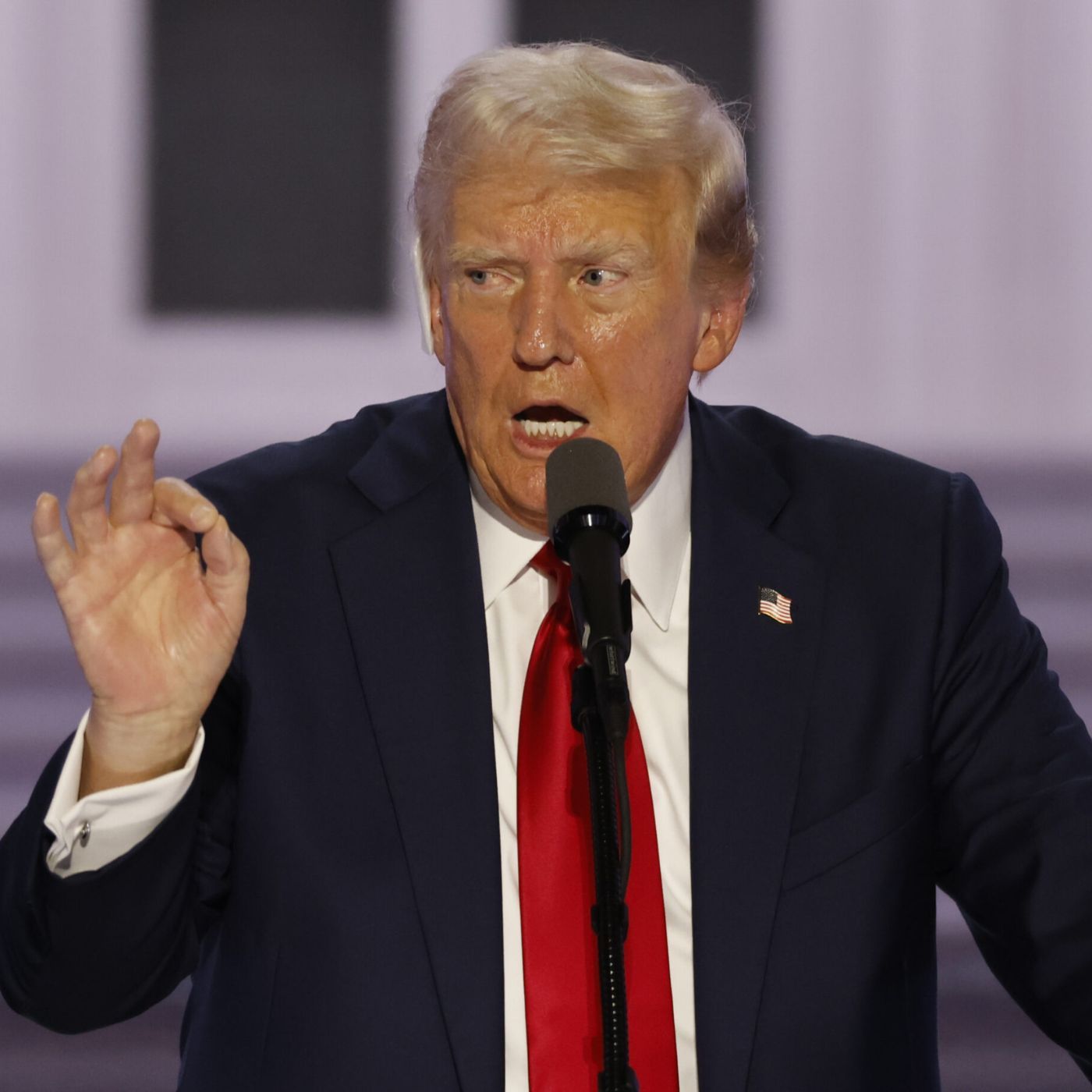 Trump si scaglia contro la cooperazione internazionale. Stop agli aiuti umanitari a Kiev | 29/01/2025 | Il Corsivo episode artwork