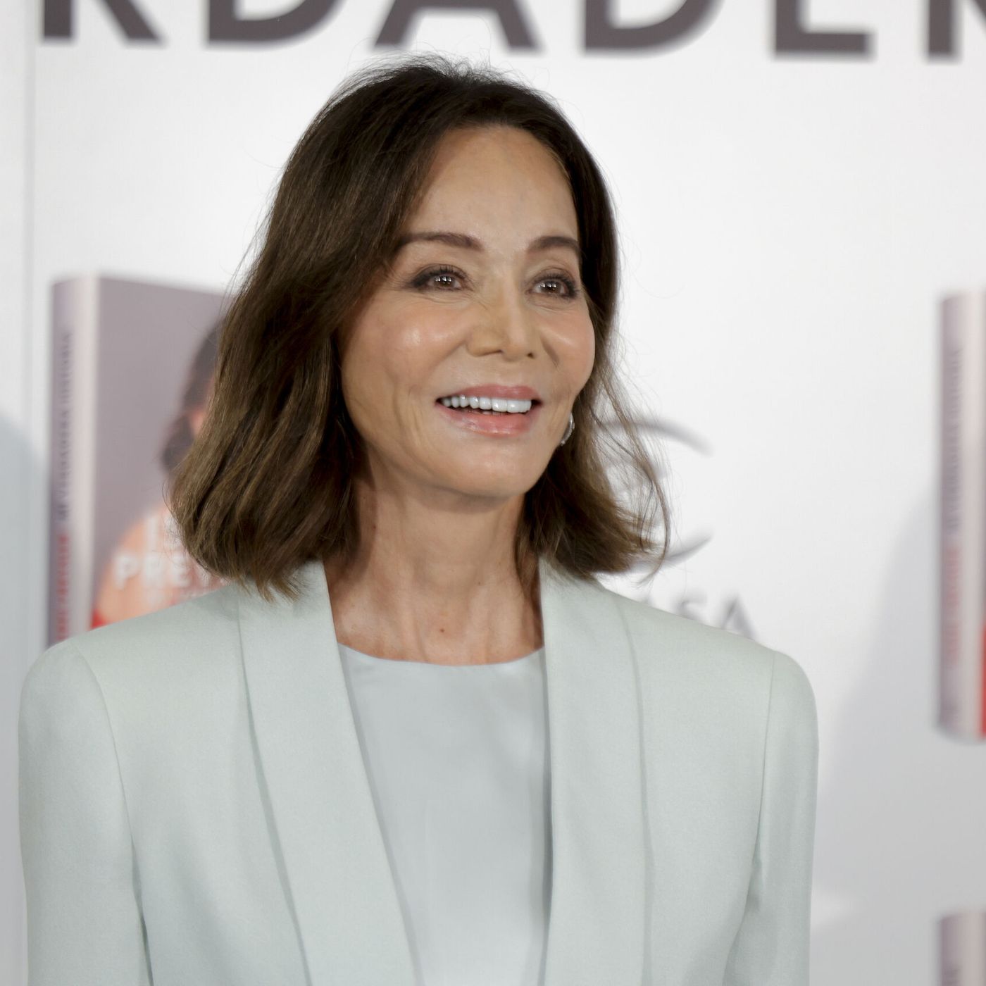 Prensa rosa: Las revelaciones de Isabel Preysler en su autobiografía