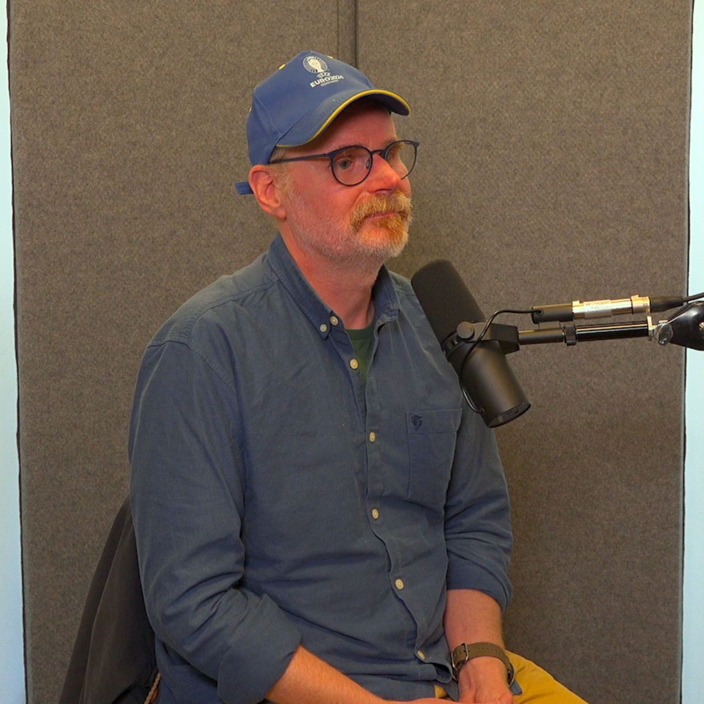 I årevis fortrængte Rasmus sorgen og tabet af sønnen Buster: "Der brød jeg sammen. Jeg græd og ku' ikke stoppe igen!" I årevis fortrængte Rasmus sorgen og tabet af sønnen Buster: "Der brød jeg sammen. Jeg græd og ku' ikke stoppe igen!"