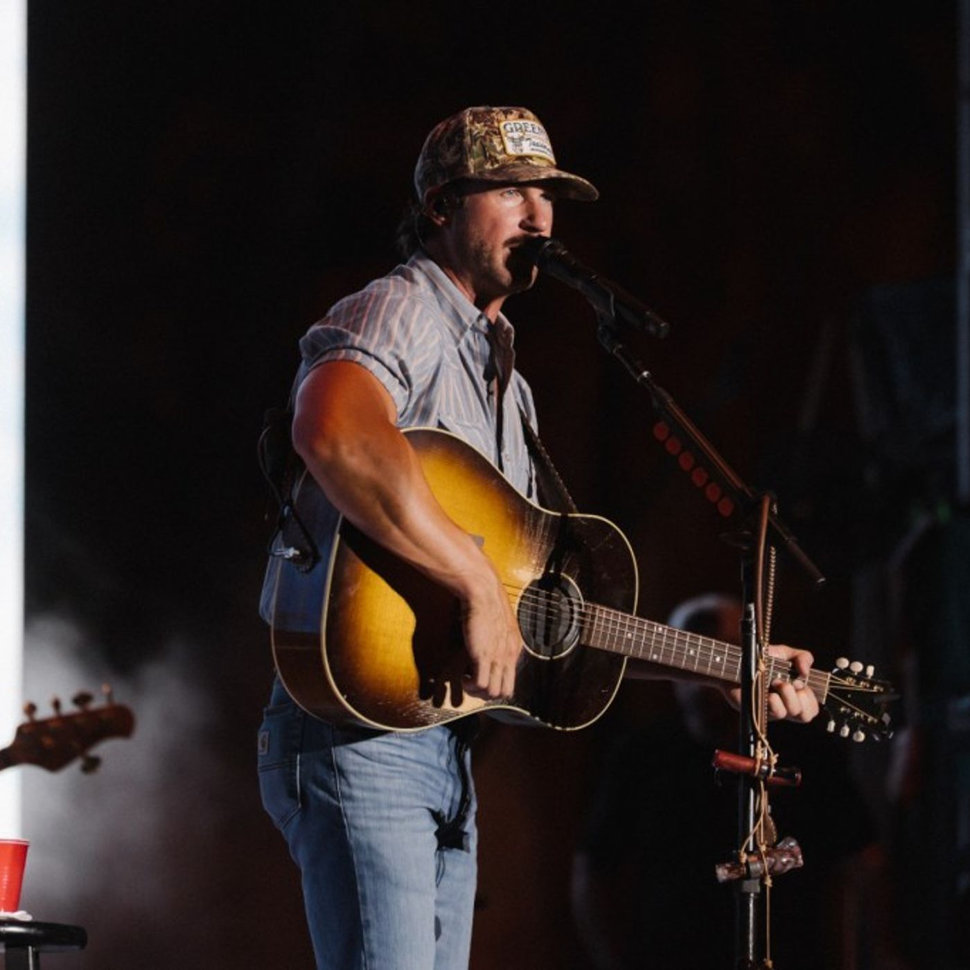 Country Splash Cabo Fest With Riley Green, Jon Pardi and More Combines Song, Sand & Surf: 7 Best Moments episode artwork
