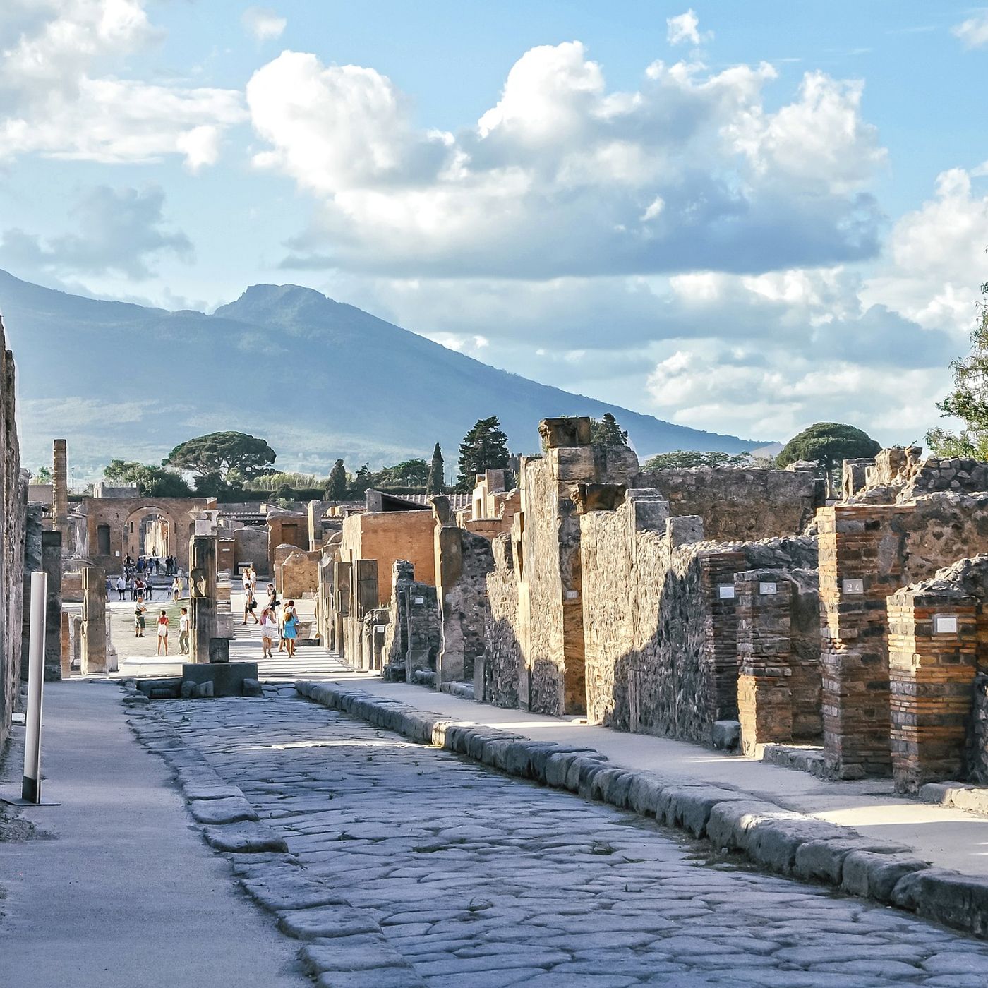 A Pompei legionari e gladiatori 'in scena' nell'Anfiteatro episode artwork