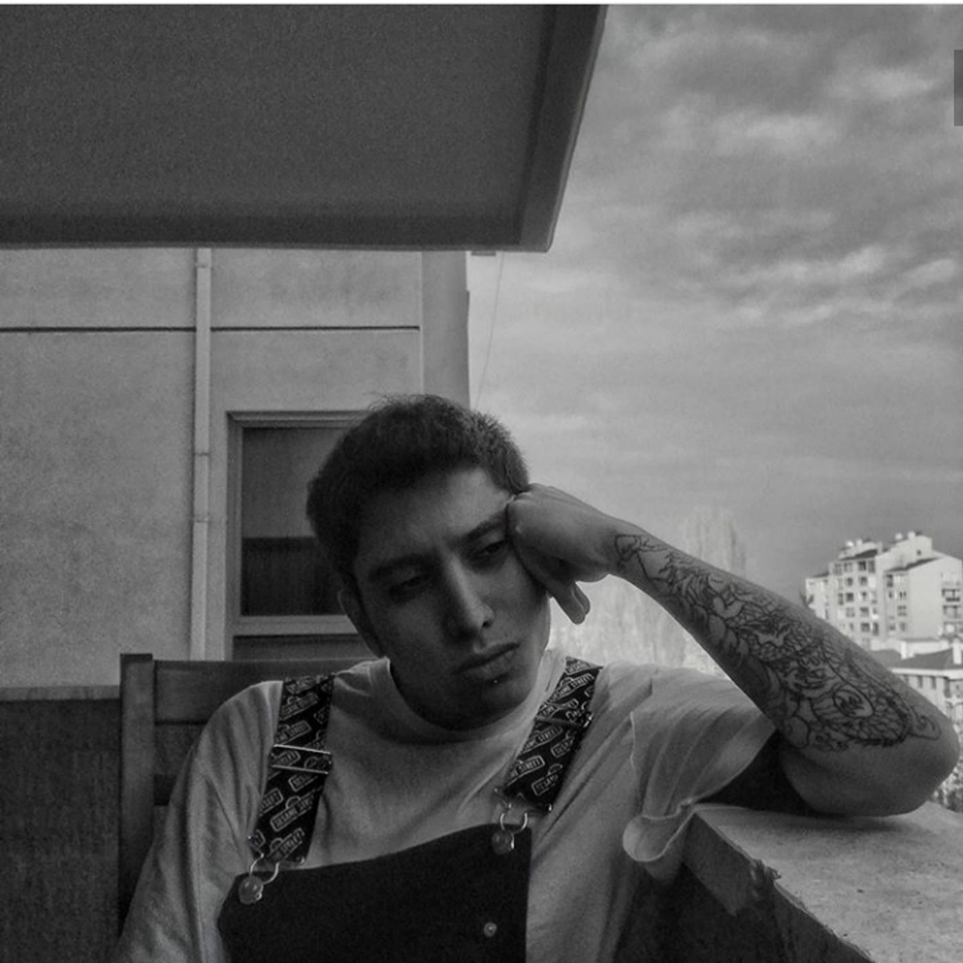 spotide olmayan mükemmel şarkılar(@omer_faruk_17)