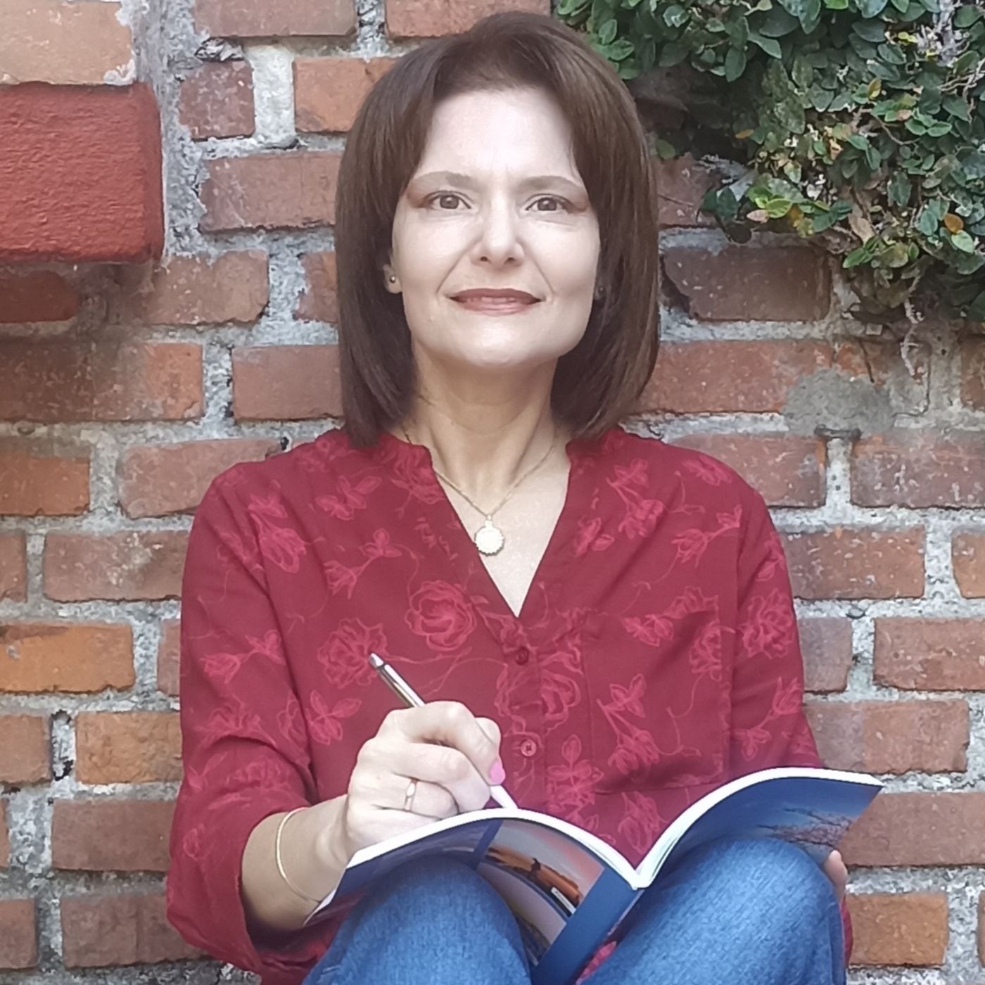 La Escritora Extranjera - Por Elise Sinclaire