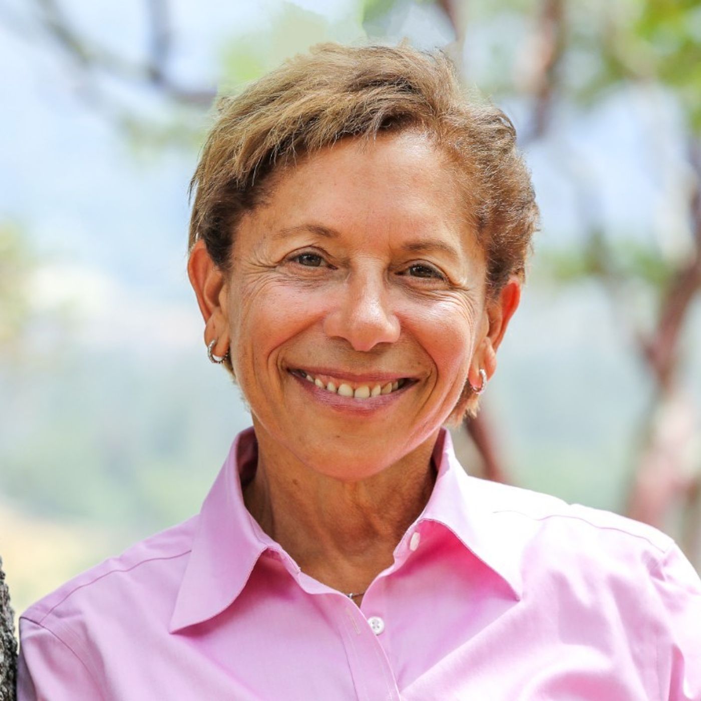 Dr. Edith Perez and Lauren discuss metastatic breast cancer and help for those living with it ~ #breastcancer #her2 episode artwork