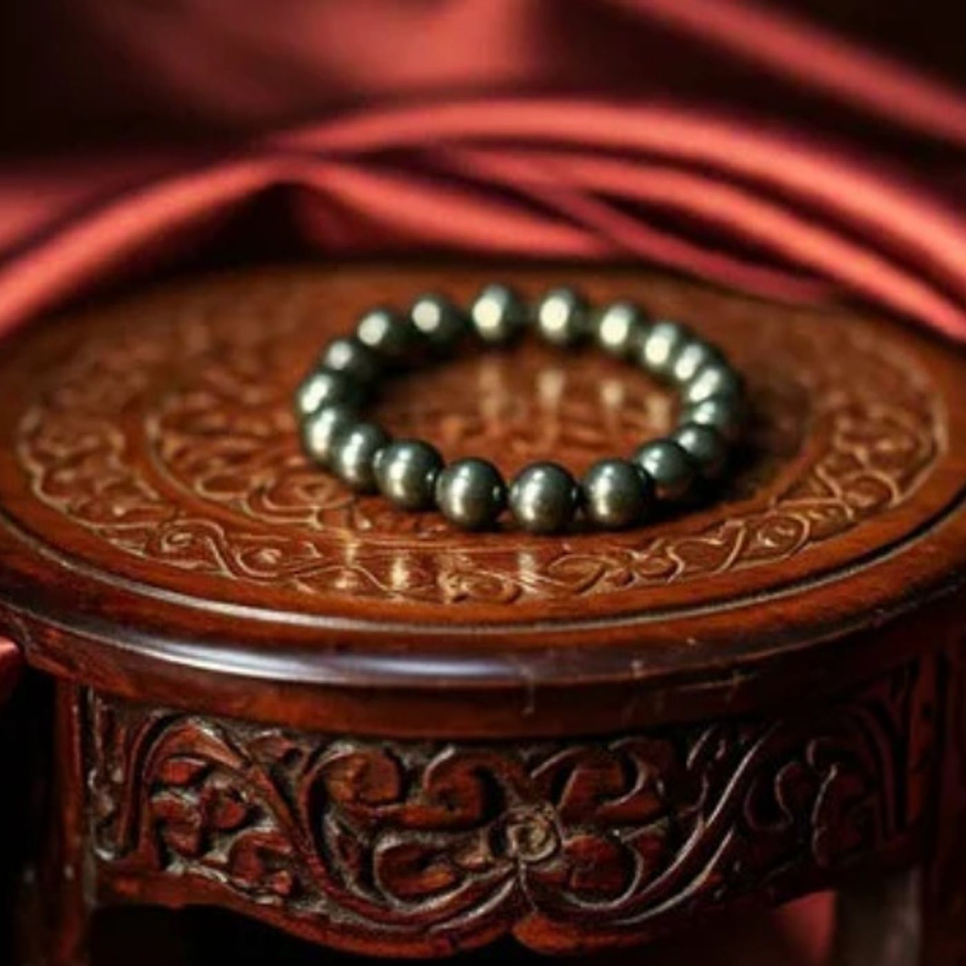 How Astrology Bracelets Help in Solving