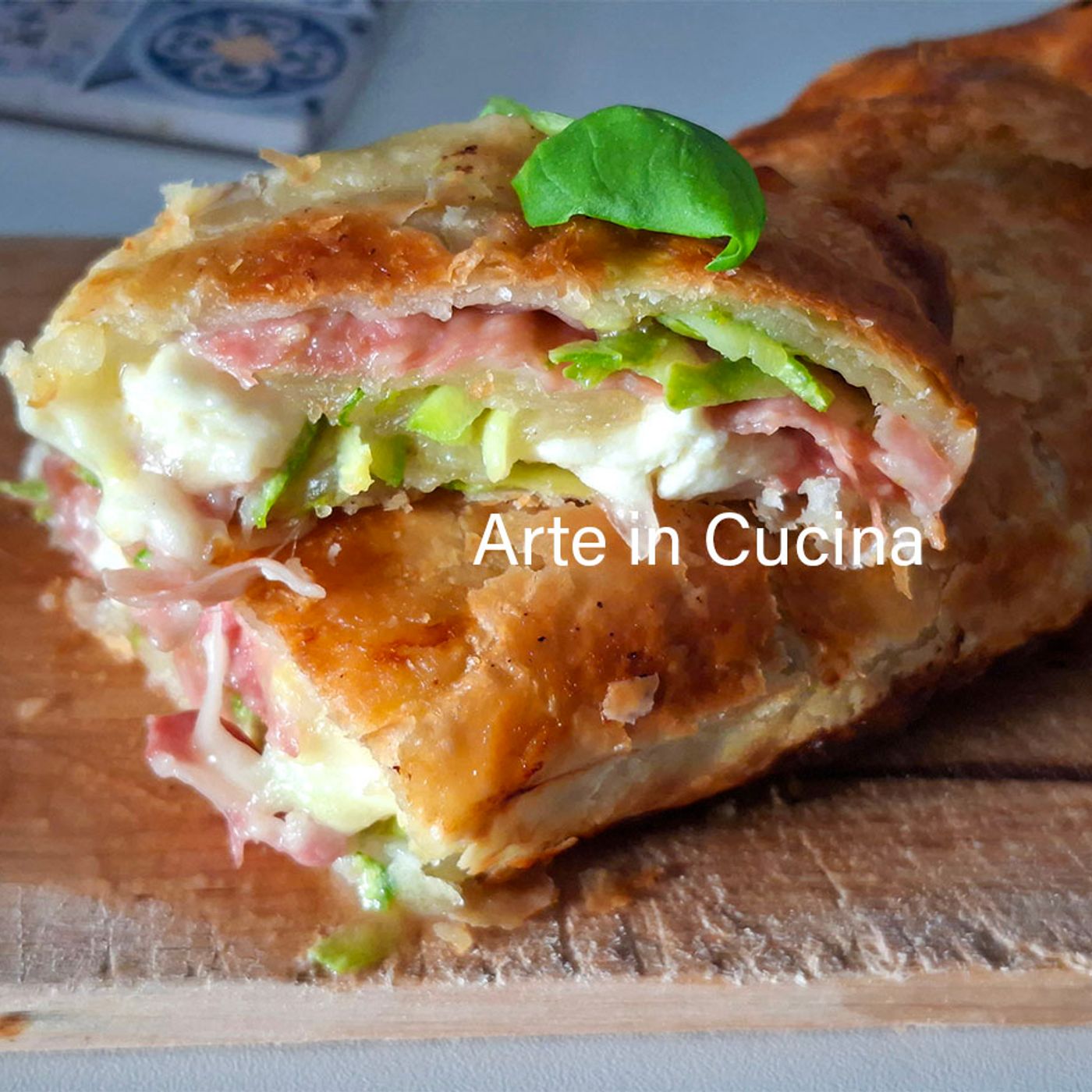 ROTOLO con ZUCCHINE SPECK e provola