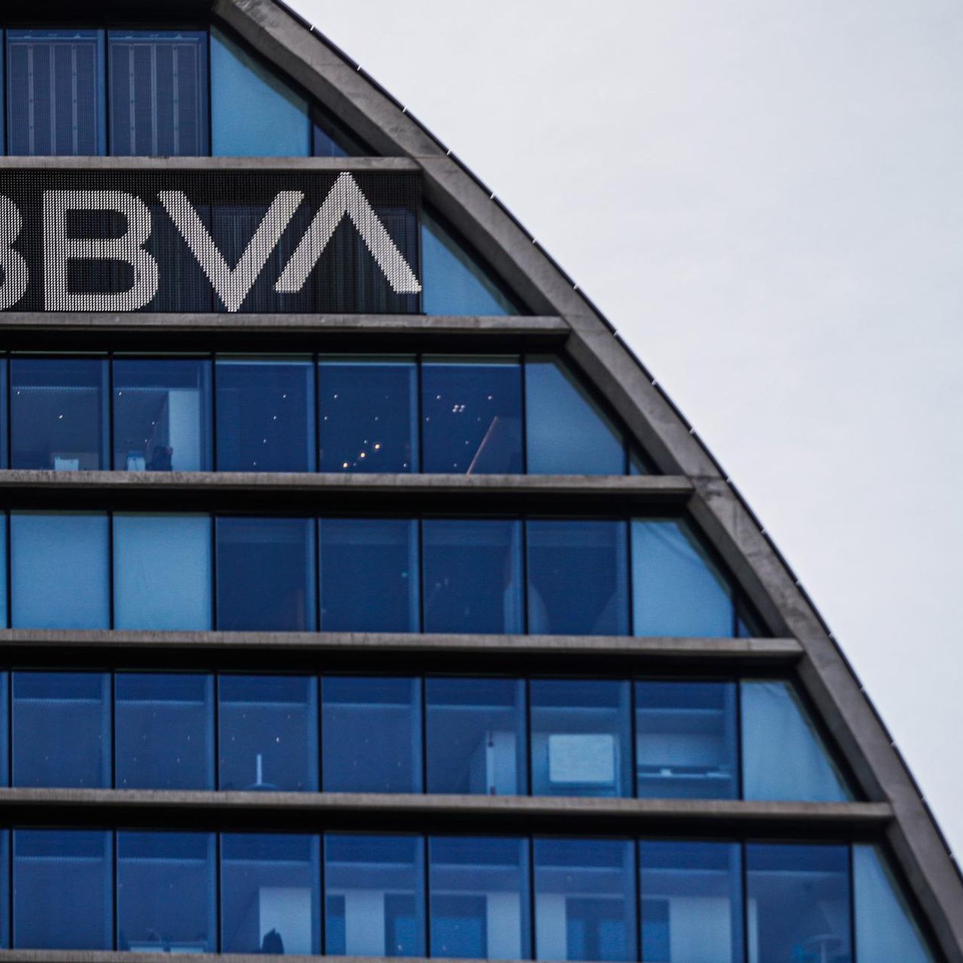 Fracasa la OPA del BBVA al Sabadell: no llega ni al 26% del capital episode artwork