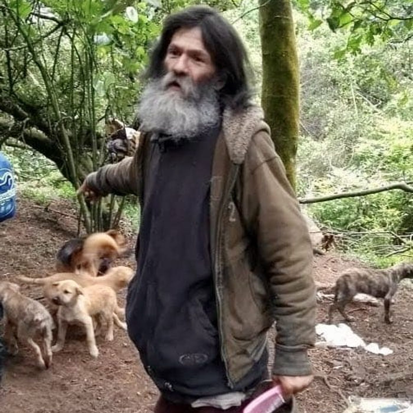 “Pagaron para desaparecerlo”: ciudadanos buscan a Acacio hasta en la morgue