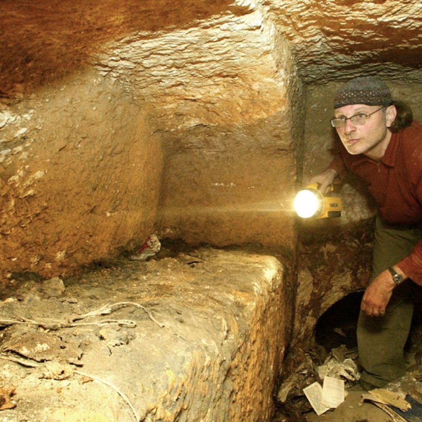 Episode 17 - "Refuting the Jesus Family Tomb theory."