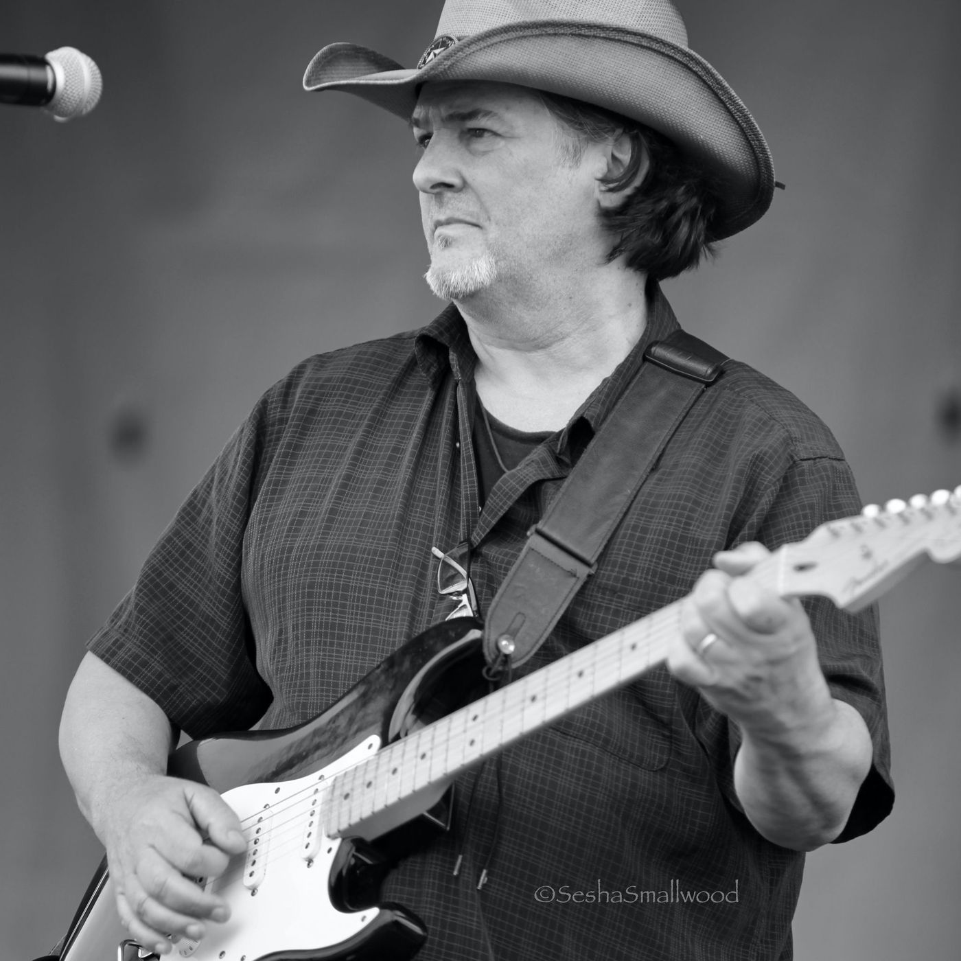 Living On Music with Steve Houk