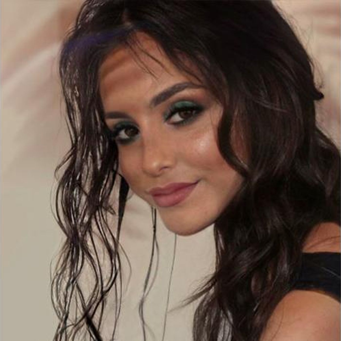 A Flaming Fierce Hot Mix, and Indie Artist LNY Is On Air!