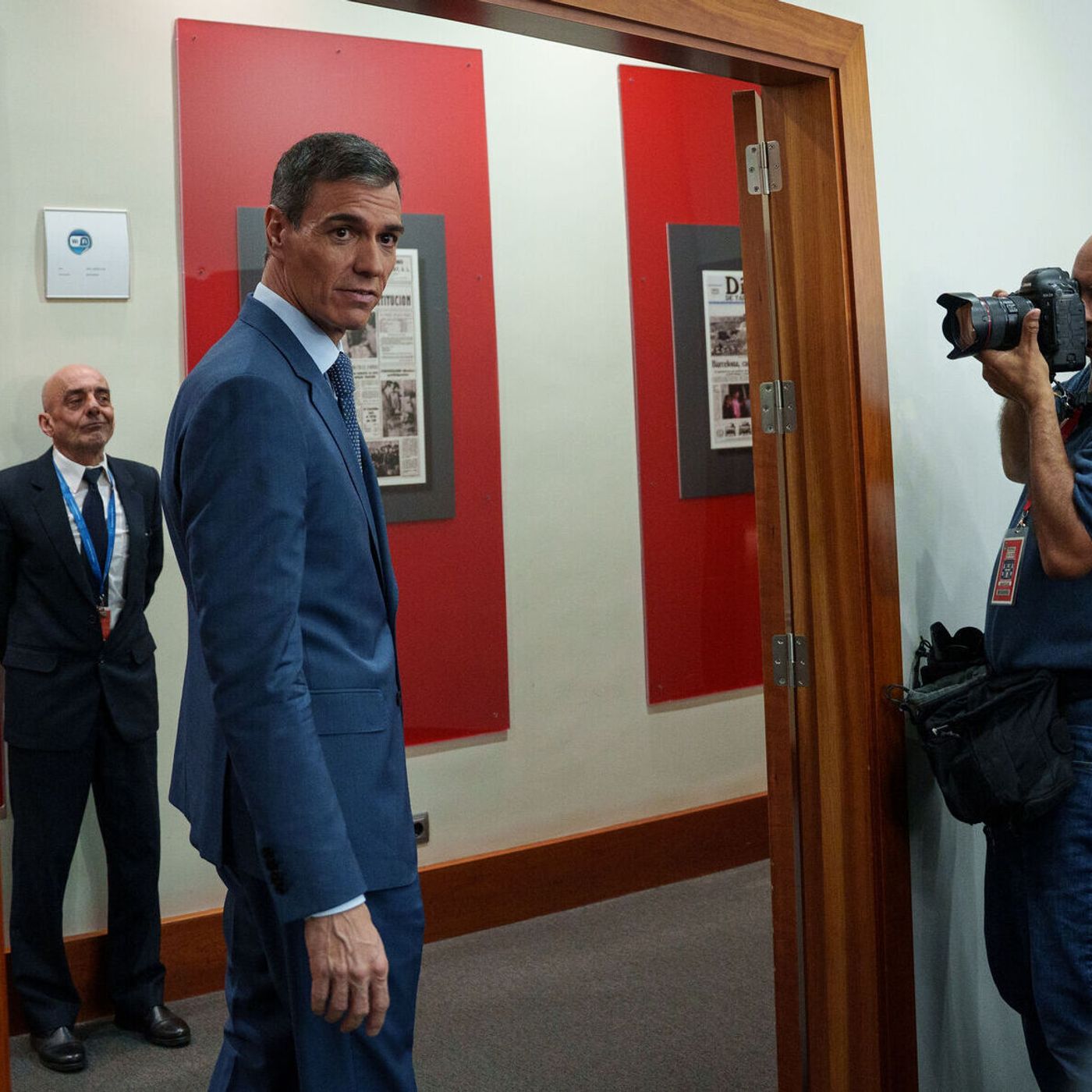 Tertulia de Federico: Sánchez impone una normalidad que no es normal