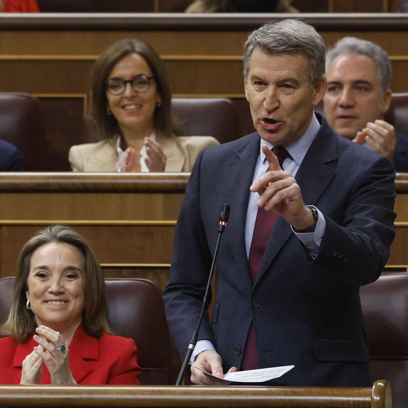 Tertulia de Federico: El PP debería sacar a la gente a la calle
