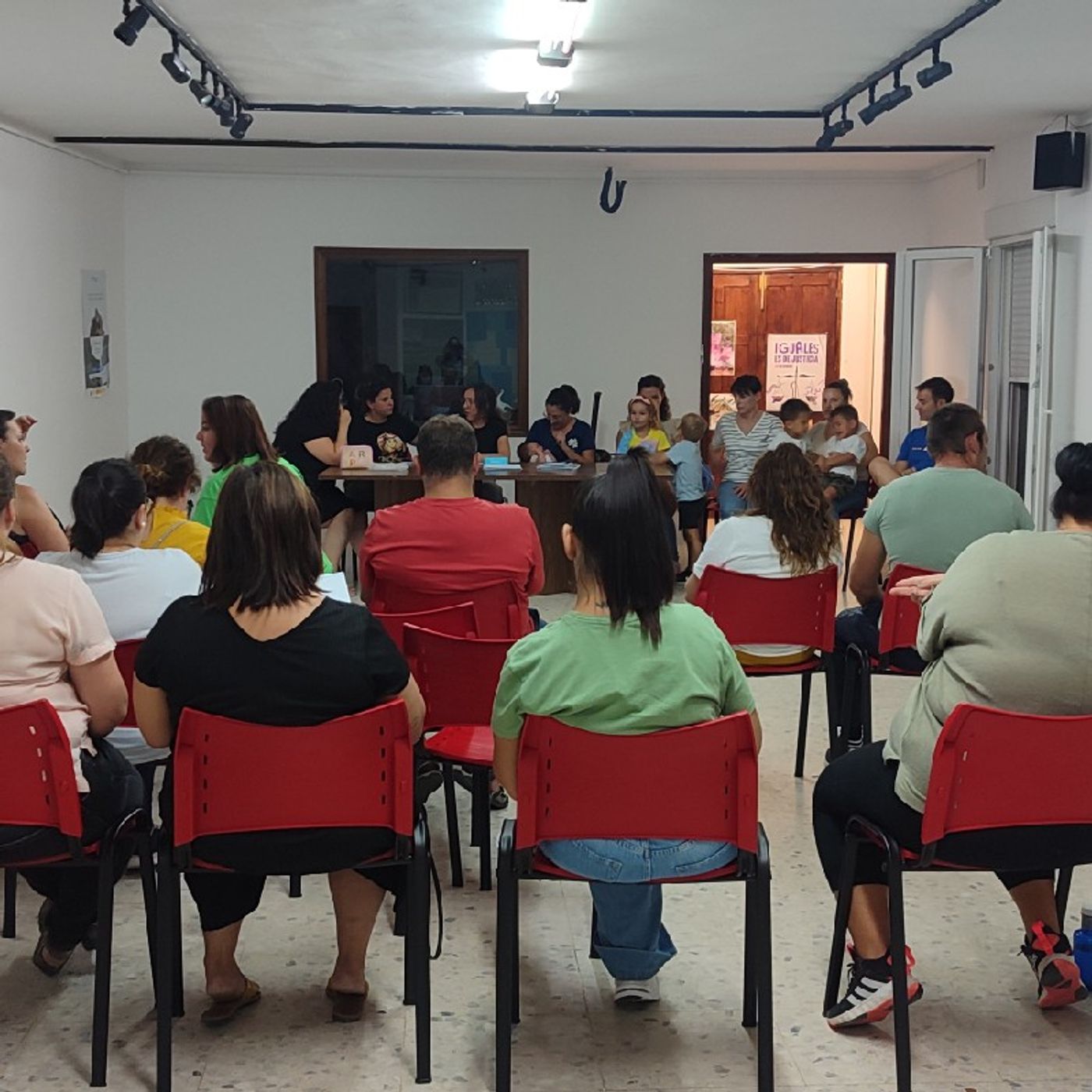 Reunión informativa de la AMPA del Colegio Público Cervantes que presenta su nueva Junta Directiva episode artwork