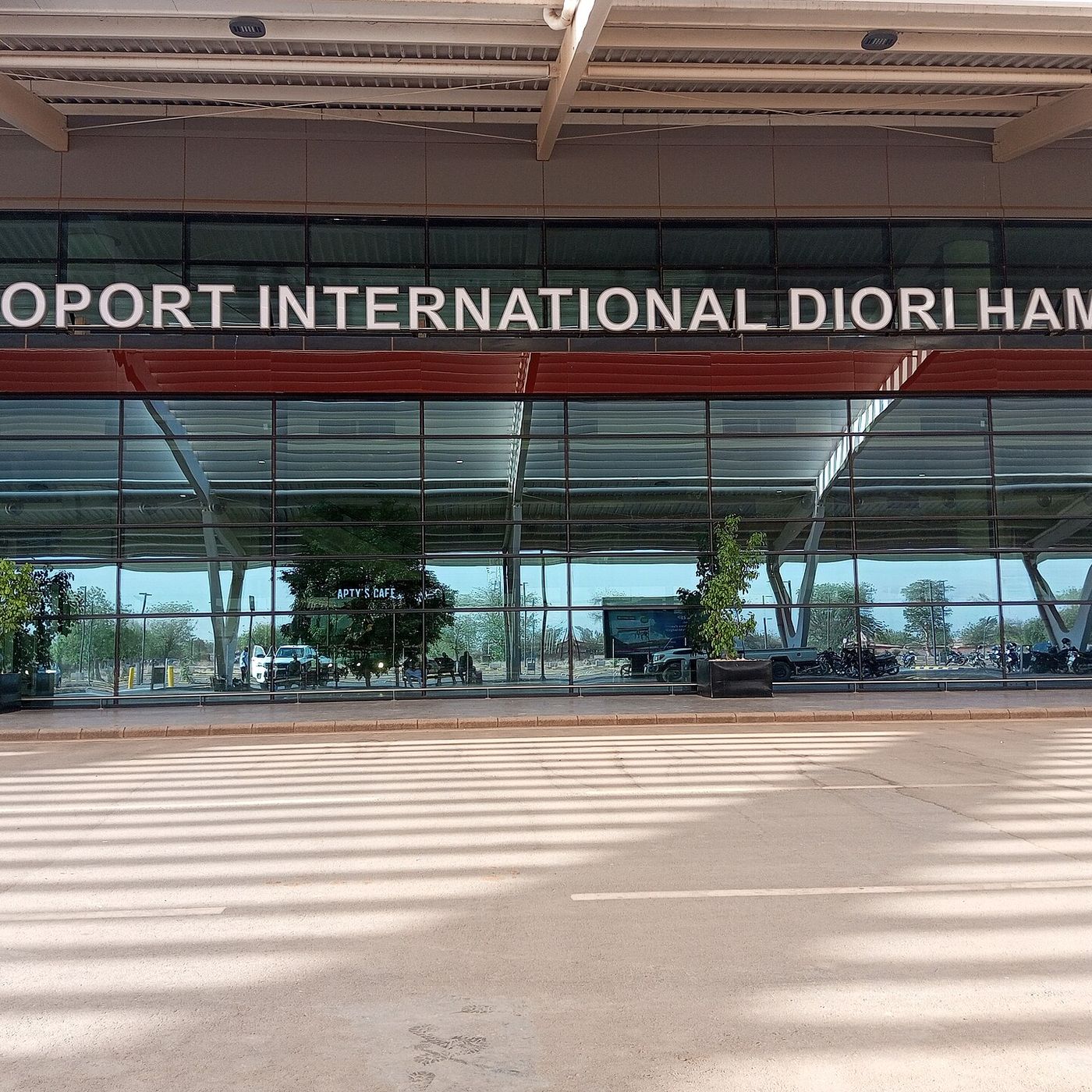 Le journal du 19 juin 2026 - Le bilan officiel de l’incursion armée à l’aéroport Diori Hamani est désormais connu episode artwork