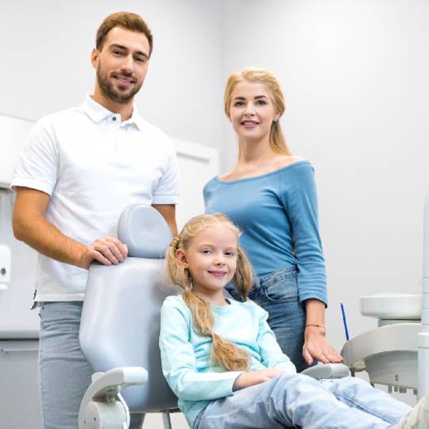 How To Clean Dentures A Step-By-Step Guide for Oral Hygiene episode artwork