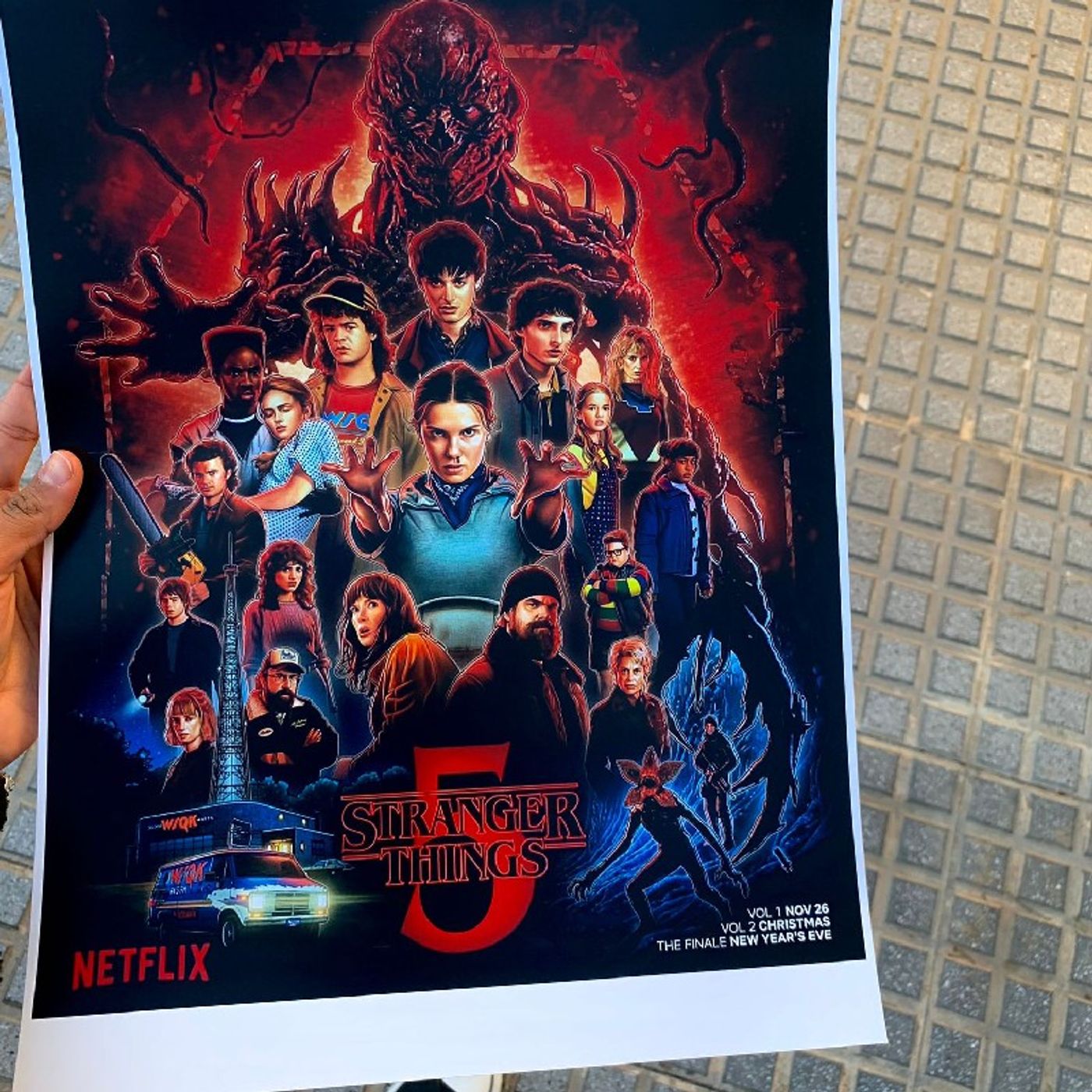 PODCAST DE STRANGER THINGS episode artwork